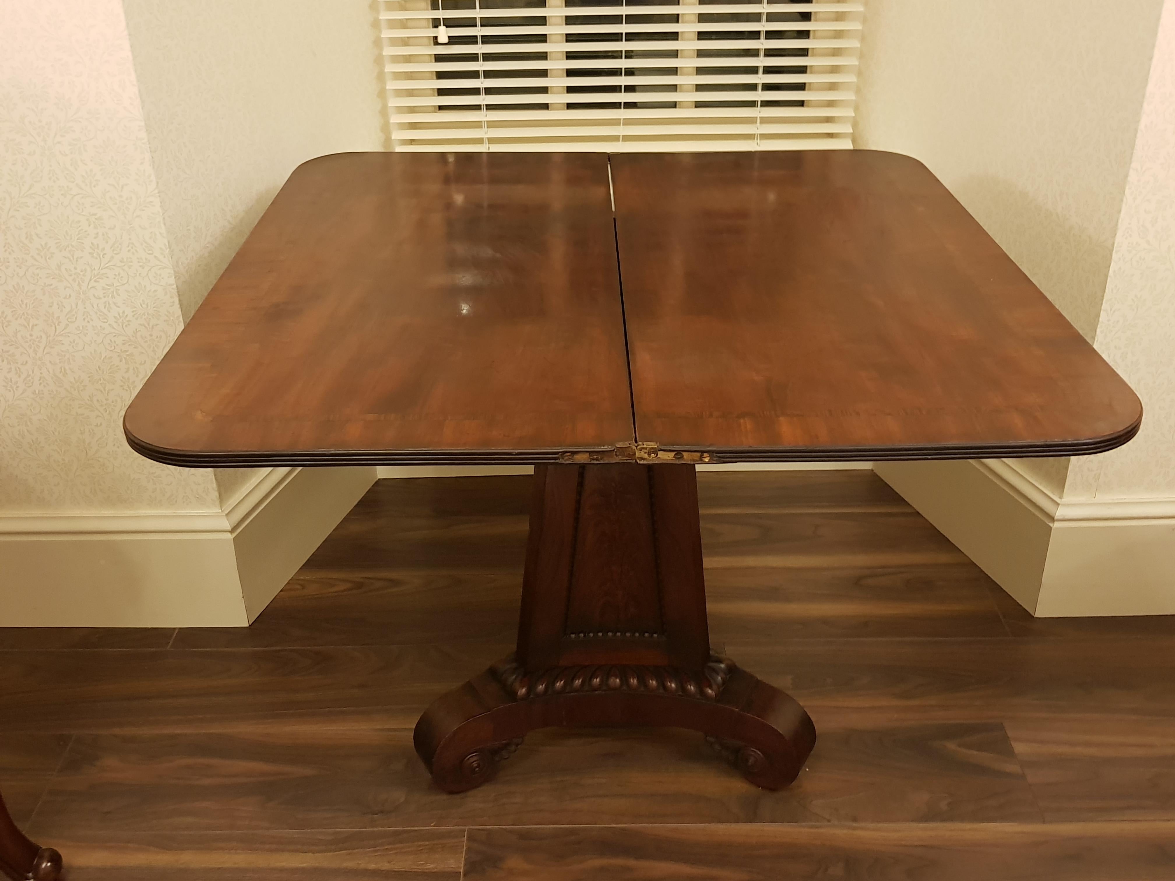 George 111 Mahogany Crossbanded Tea Table in the Manner of Thomas Hope In Good Condition For Sale In Dromod, Co. Leitrim