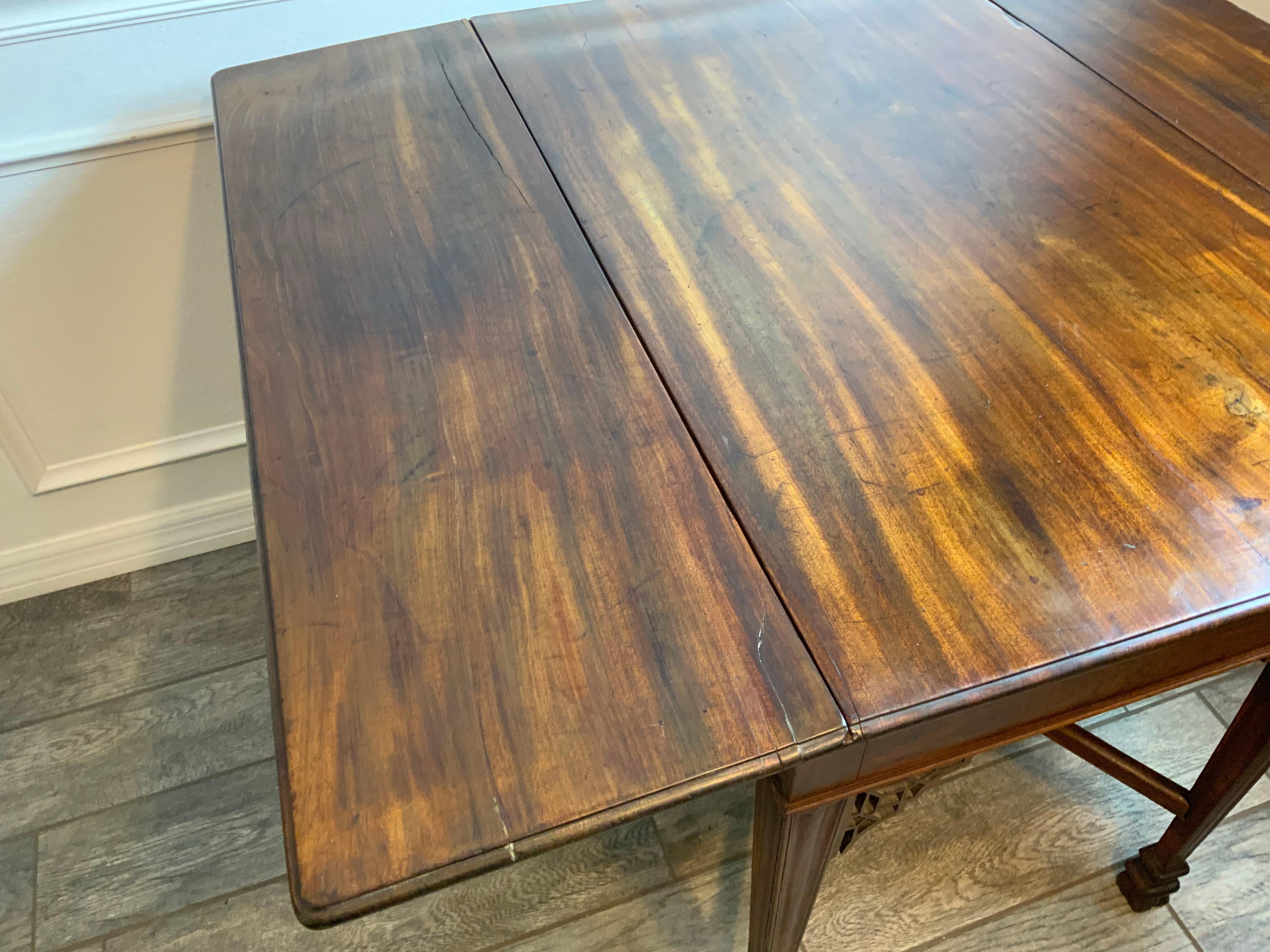 George 111 Mahagoni-Pembroke-Tisch im Angebot 9