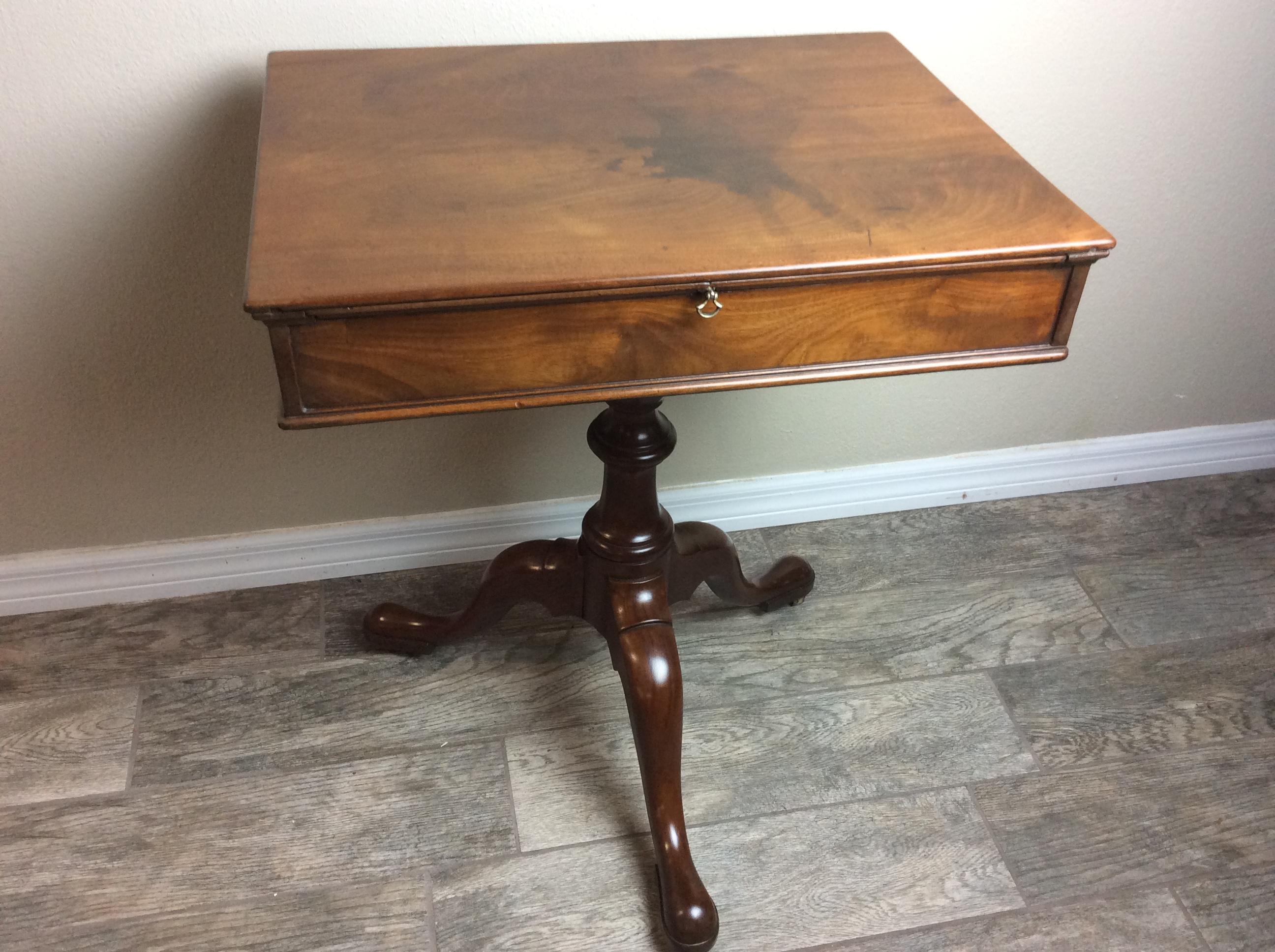 George 111 Mahogany Work / Writing Table For Sale 2