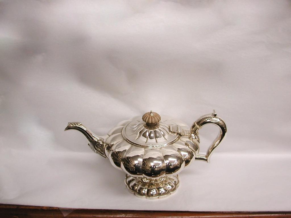 George 111 silver 3-piece melon shaped tea set dated 1825-1826, Joseph Angel, London.
This tea set is very heavy quality and was made when the melon style first became popular.
Total weight 45 troy ounces.
 