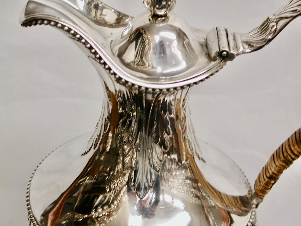 George 111 Silver Coffee Jug, Dated 1776, London, Makepeace & Carter For Sale 1