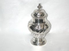 Silberne Teedose von George 111, datiert 1765, London, Benjamin Mountigue