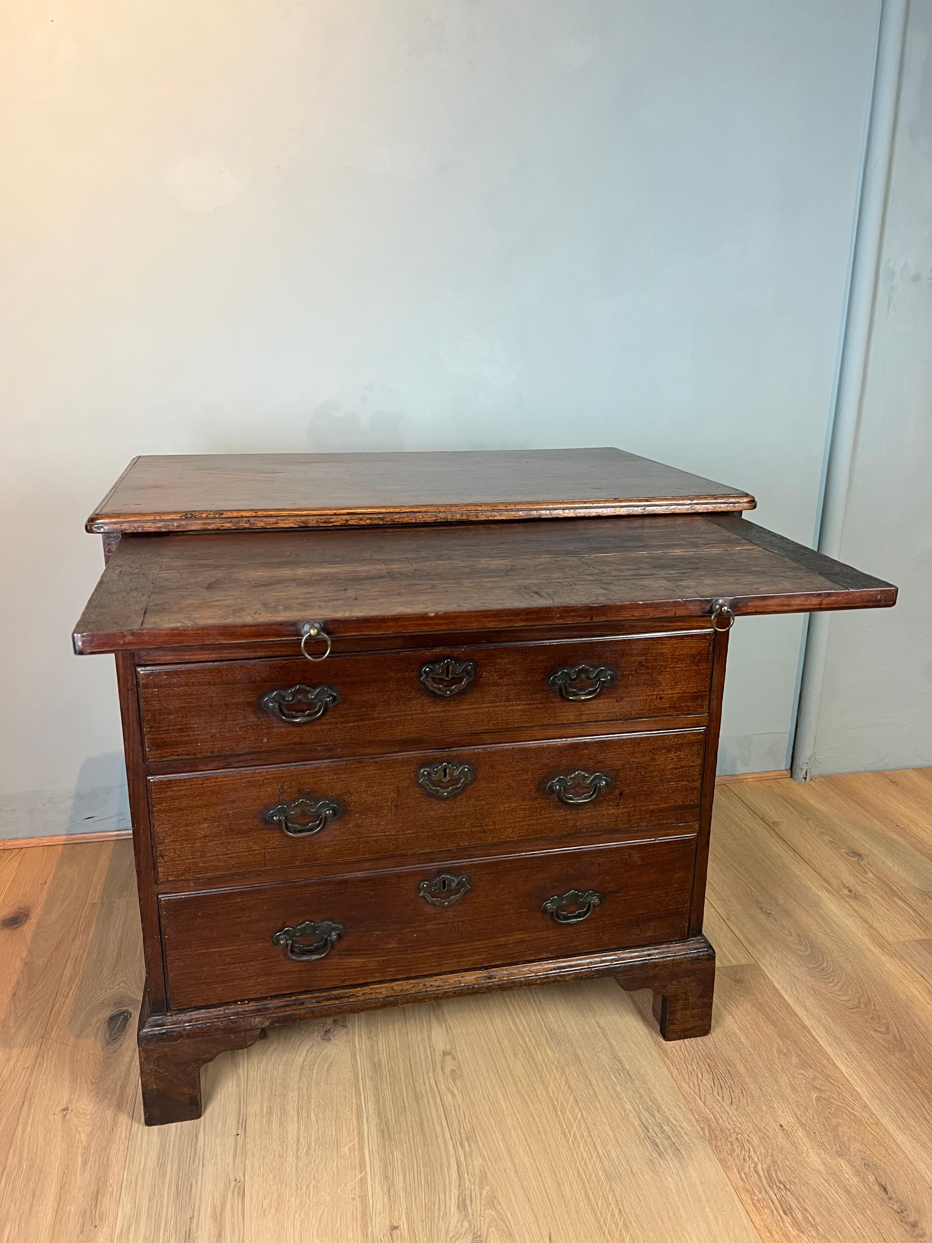 George II George 2nd Virginian Walnut Chest of Drawers with Brushing Slide