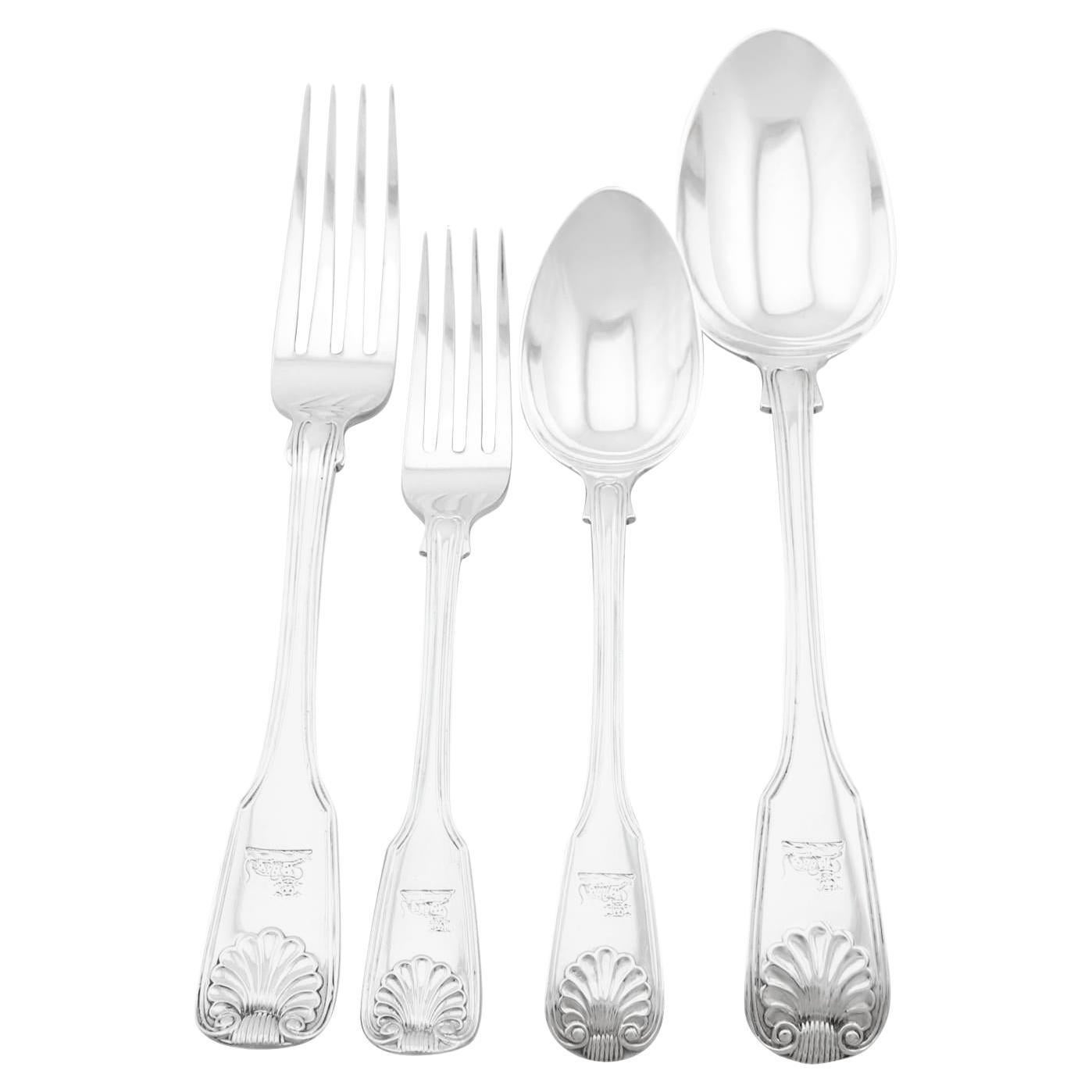 George Adams, mensa vittoriana in argento Sterling con posate per 12 persone