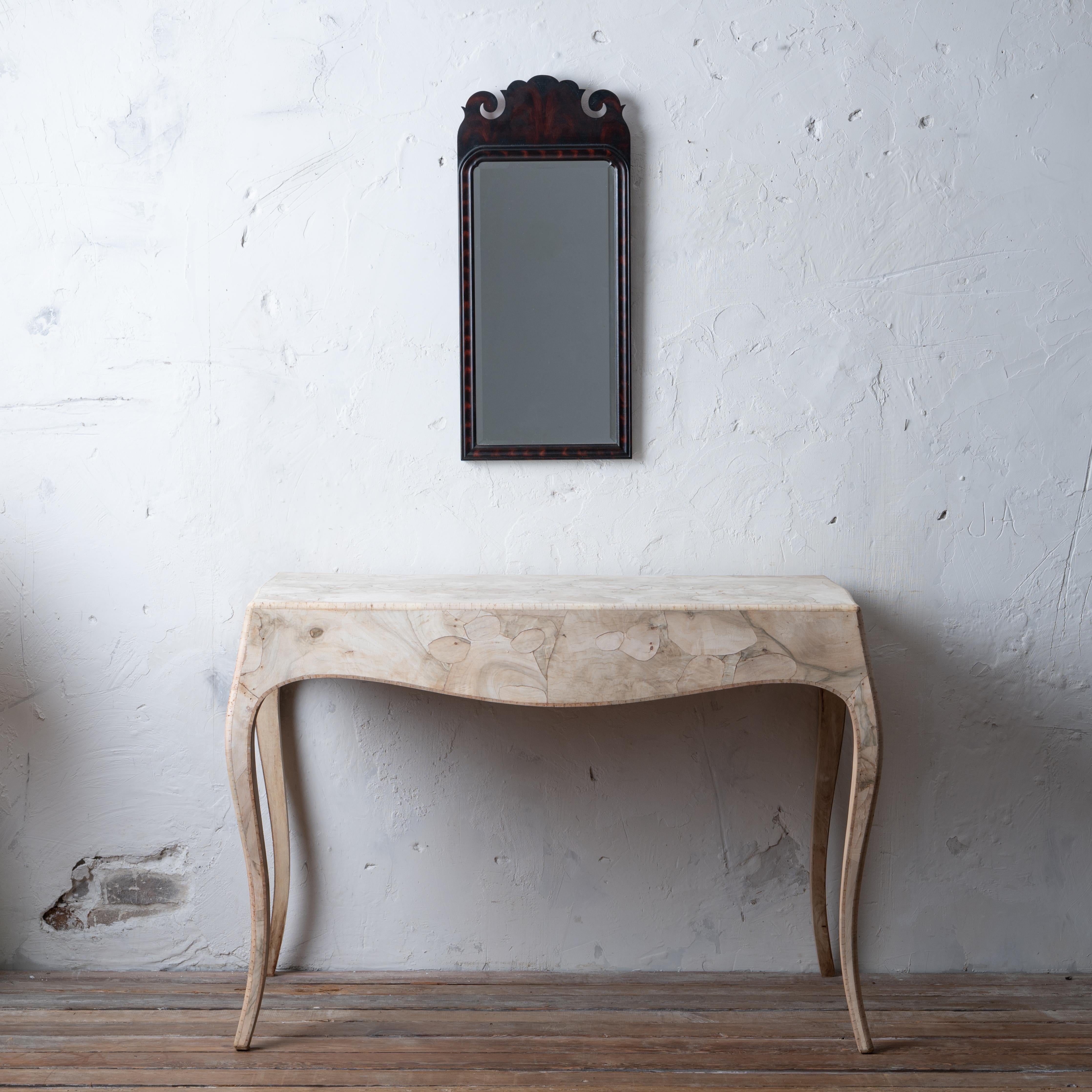 American George Beshore Queen Anne Style Grain Painted Mirror For Sale
