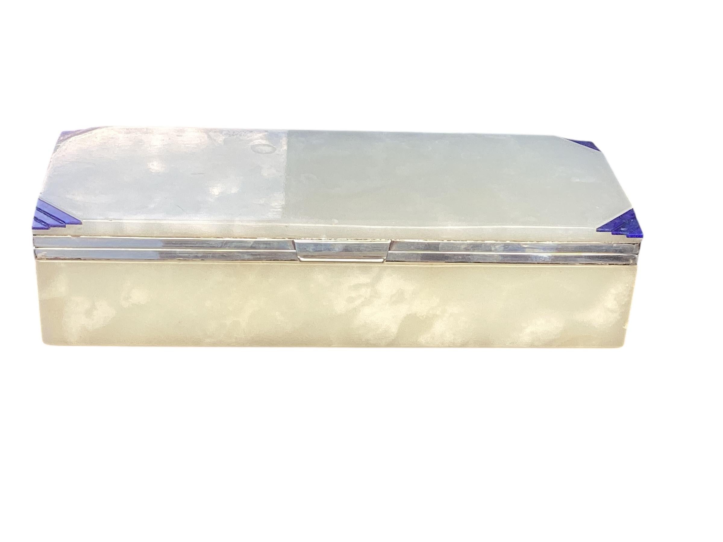 George Betjemann Art Deco in argento massiccio con onice bianca e lapis in vendita 6