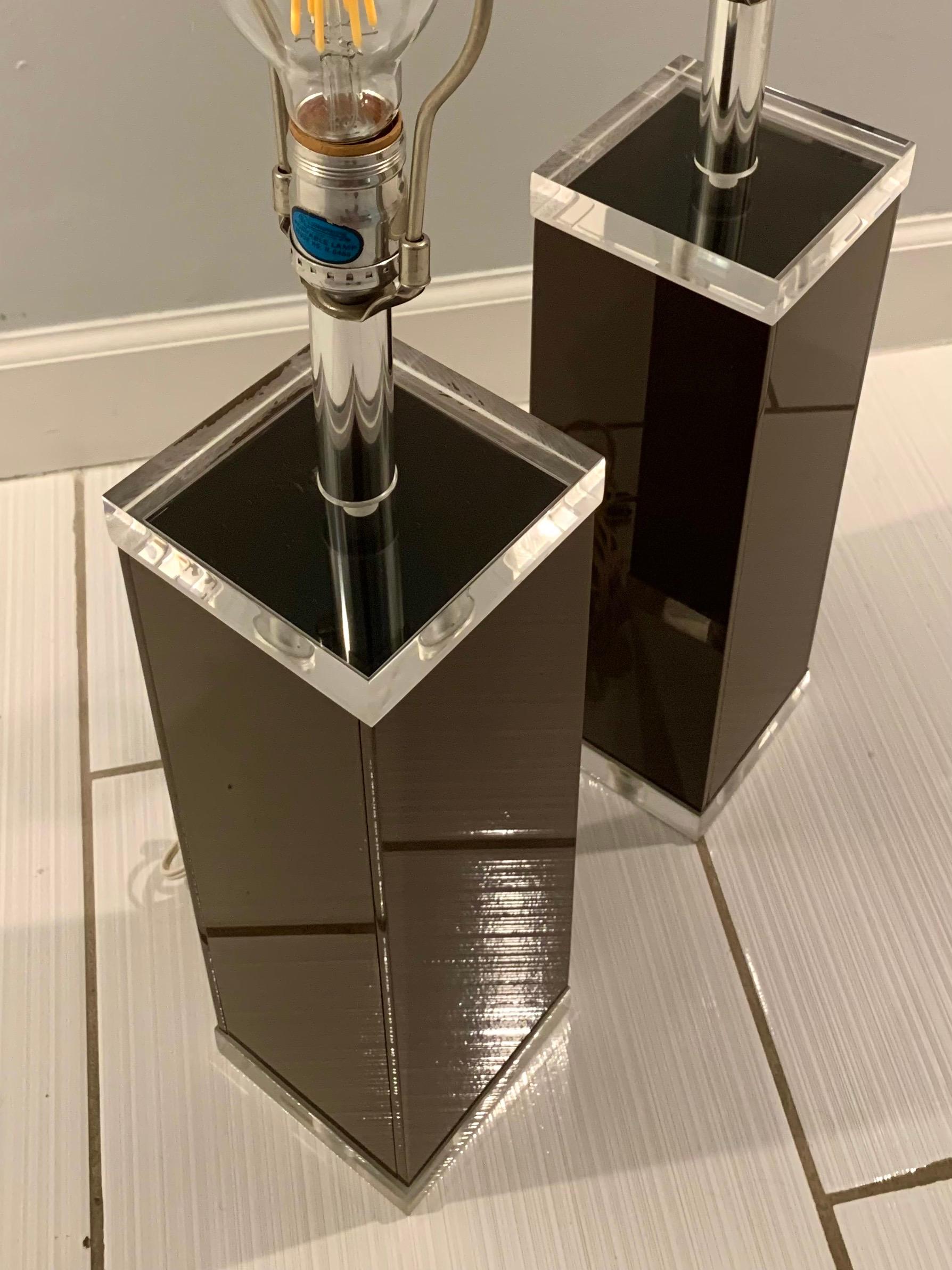 Sconosciuto Lampade in lucite di George Bullio in marrone e trasparente, una coppia in vendita