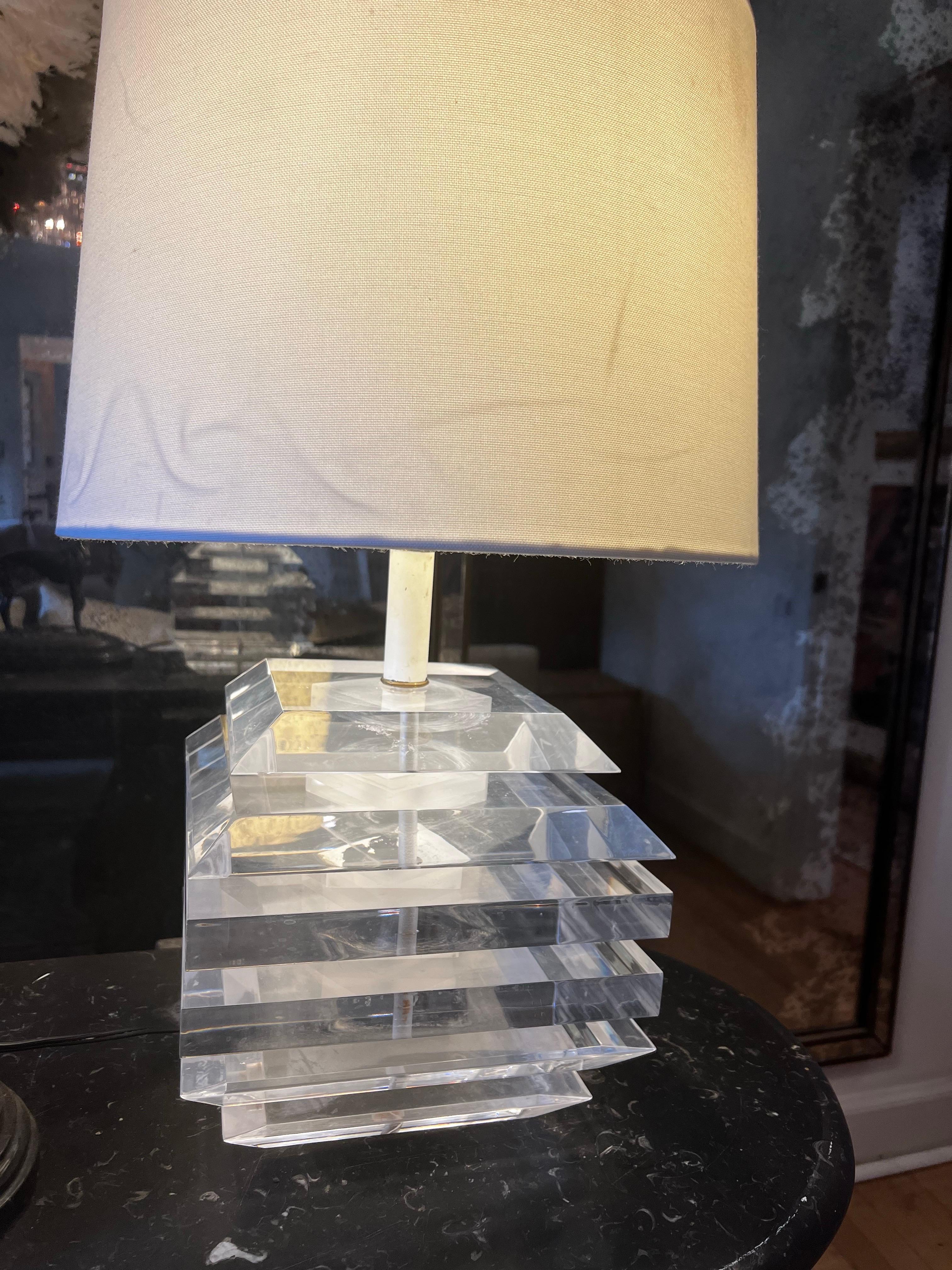 Mid-Century Modern George Bullio Mid Century Modern Stacked Lucite Table Lamp - Medium Height For Sale