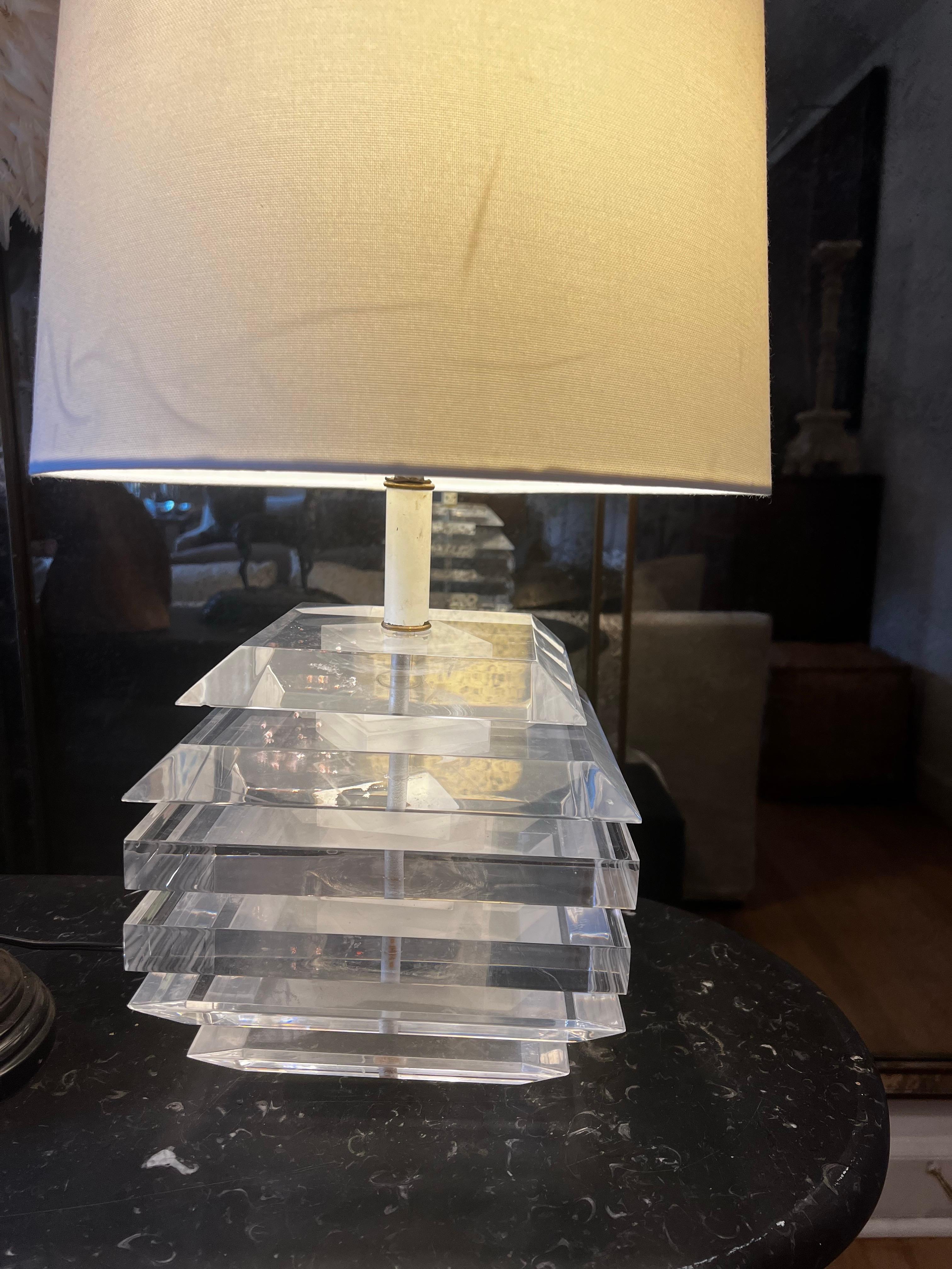 20th Century George Bullio Mid Century Modern Stacked Lucite Table Lamp - Medium Height For Sale