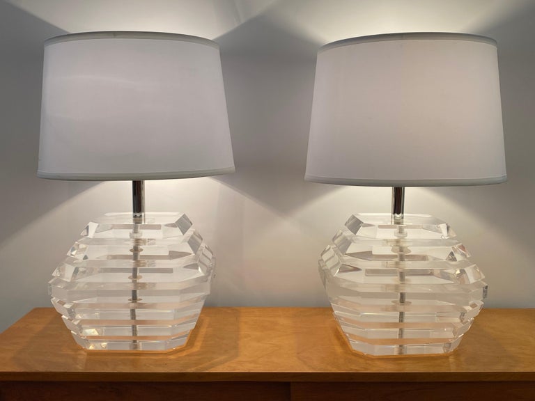 Late 20th Century George Bullio Pair Lucite Trapezoidal Table Lamps For Sale