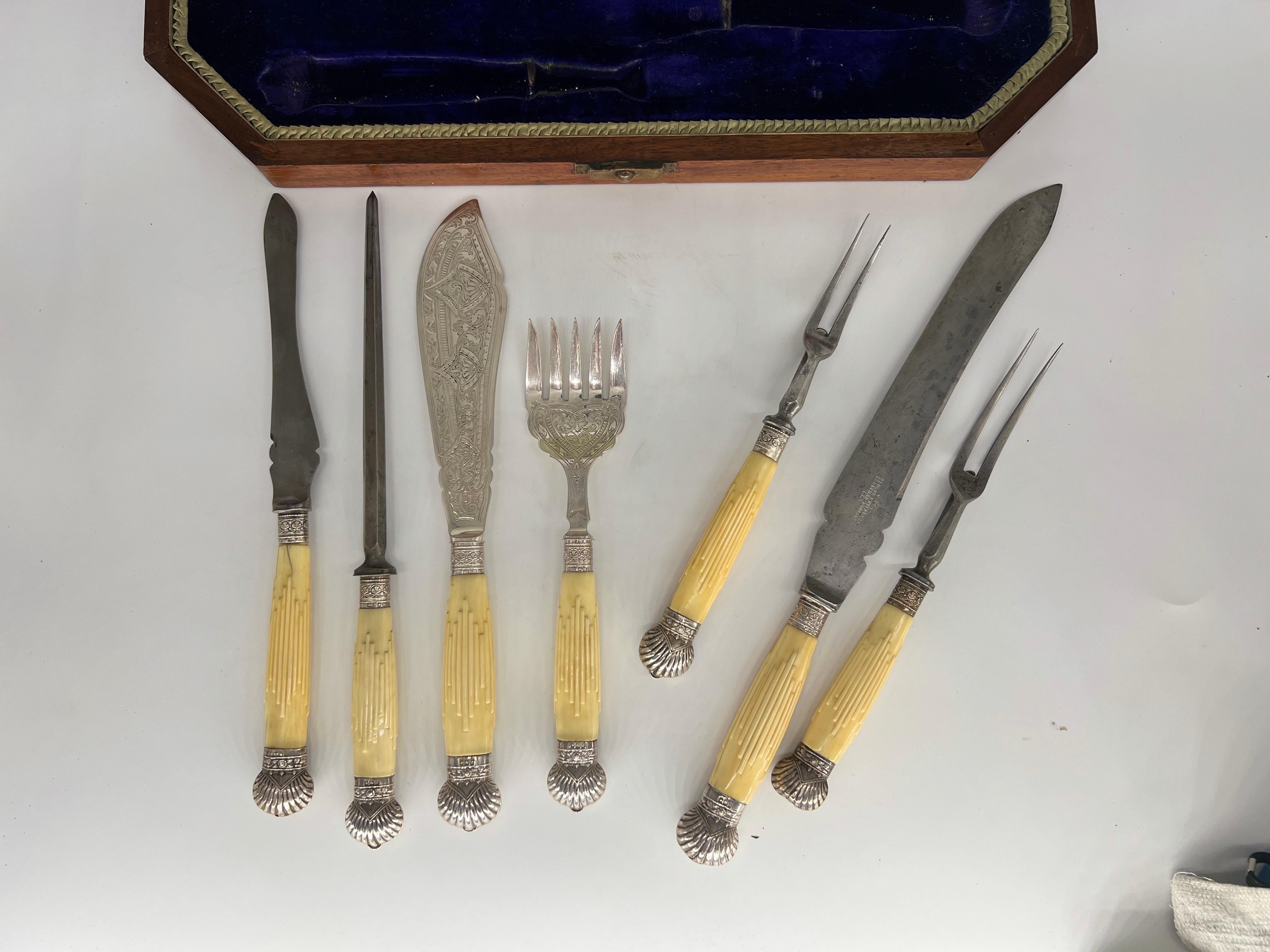 British George Butler & Company 7 Piece Sterling Mounted Sheffield Cased Serving Set For Sale