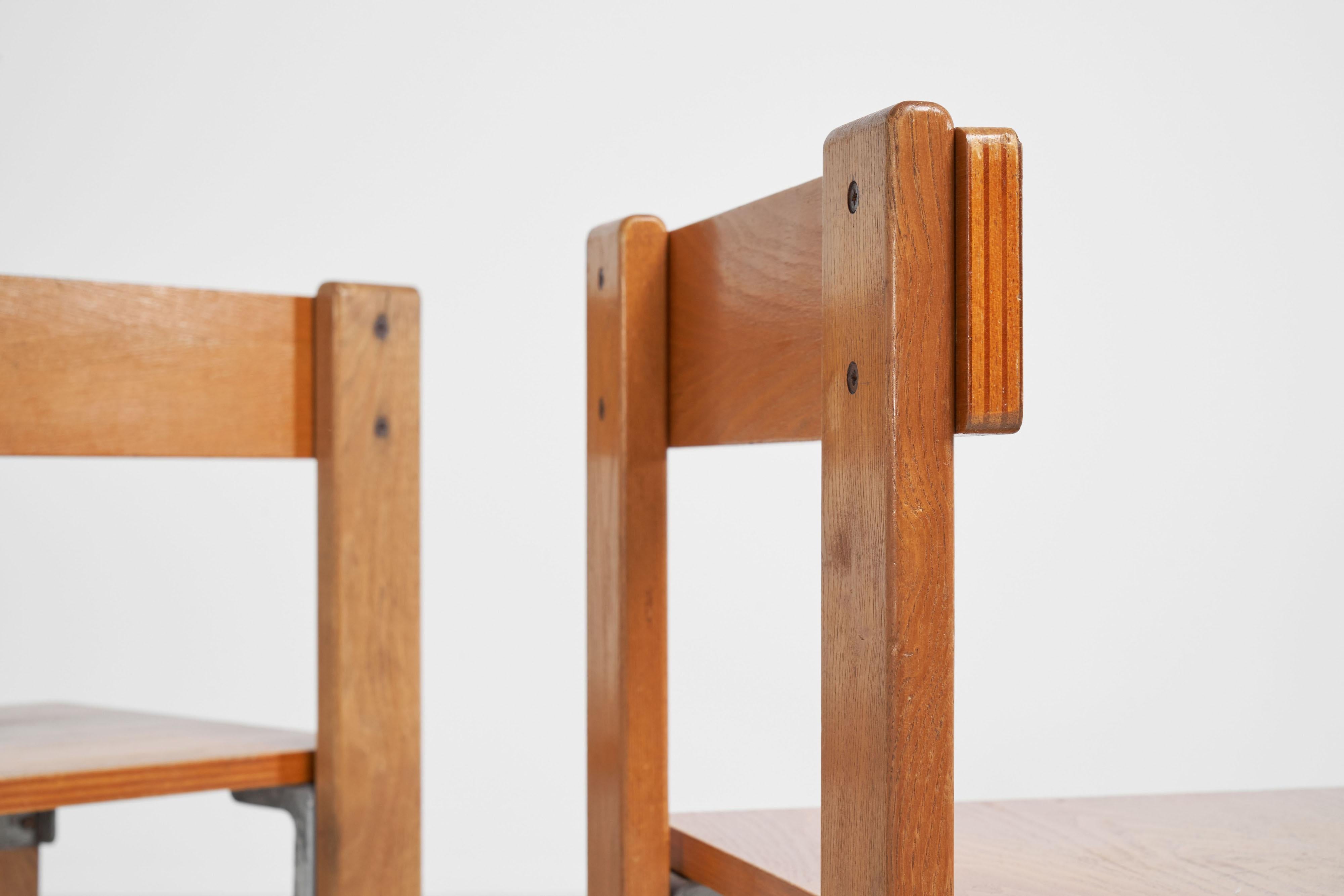 Stühle von George Candilis für Sentou, Frankreich, 1968 im Angebot 6