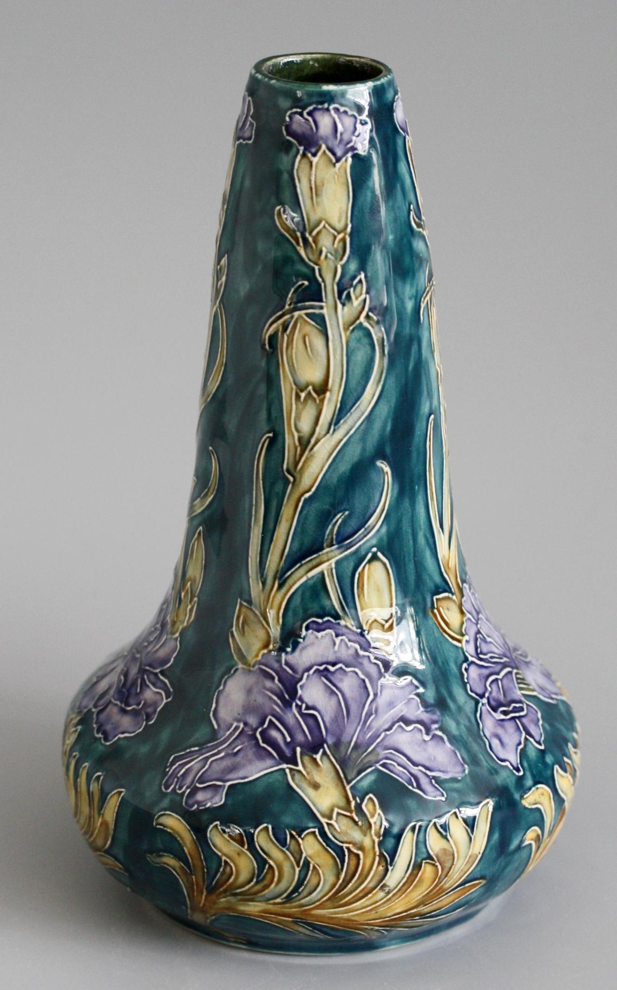 George Cartlidge Hancock Morris Ware Art Deco Hand Painted Vase with Carnations In Good Condition For Sale In Bishop's Stortford, Hertfordshire