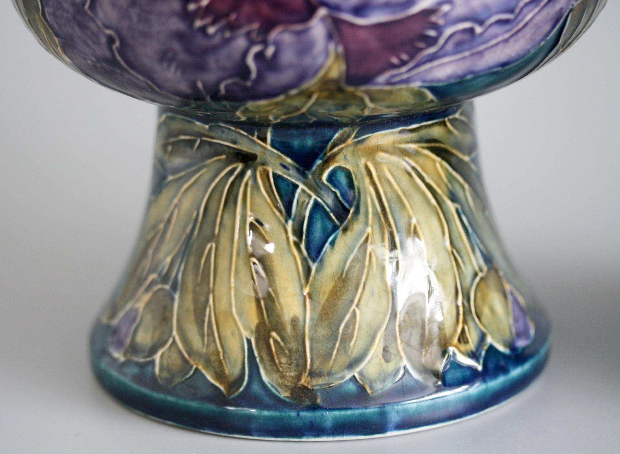 Paar George Cartlidge Hancock Morris Ware Art Deco Vasen mit Mohnblumen bemalt (Art déco) im Angebot