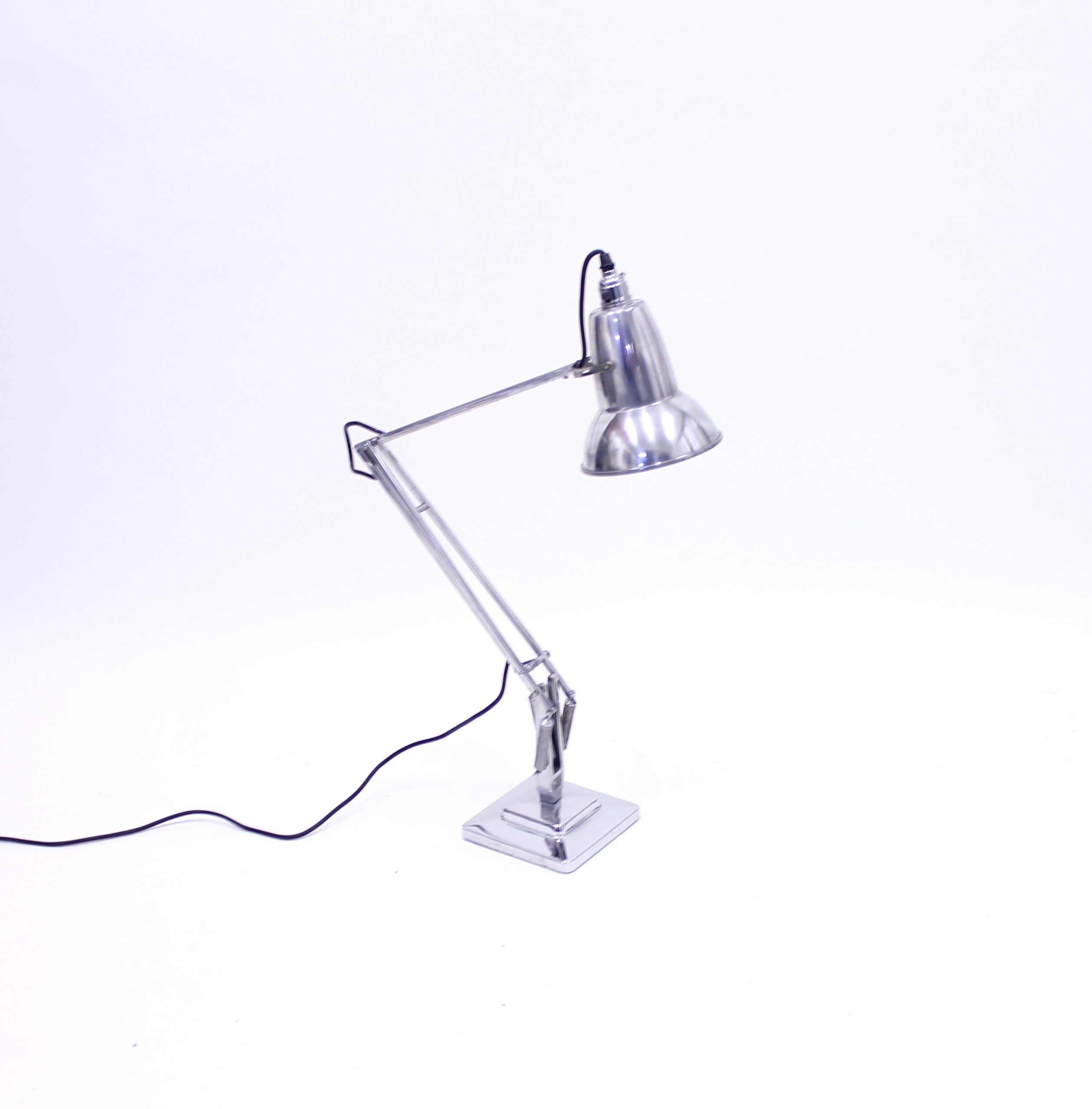 george carwardine lamp