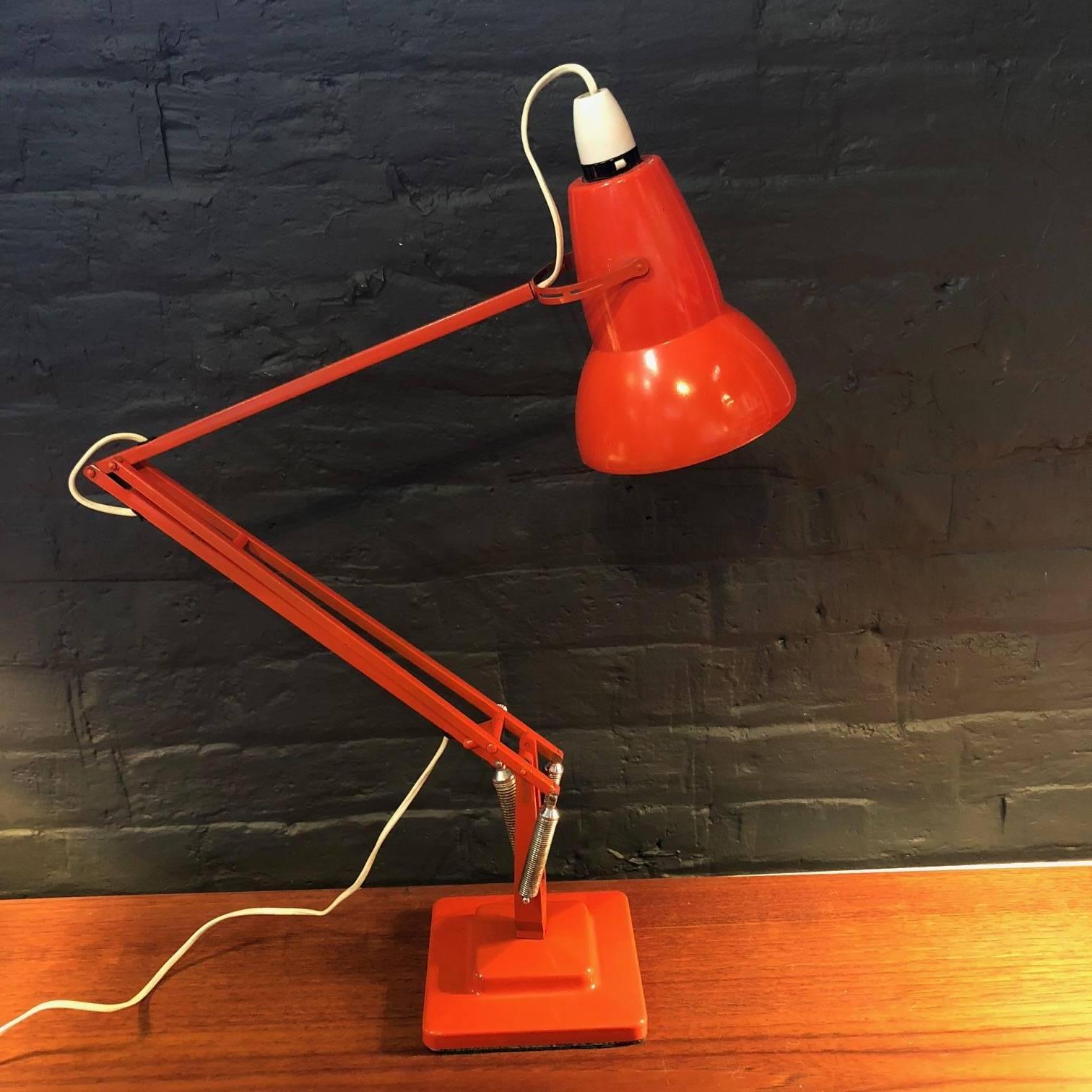 Designed by George Carwardine for Herbert Terry & Sons and made in Redditch, England, this is a lovely example of an original 1930s designed Anglepoise lamp.

This is the later (1960s) model with tulip shade, two stepped base and adjustable