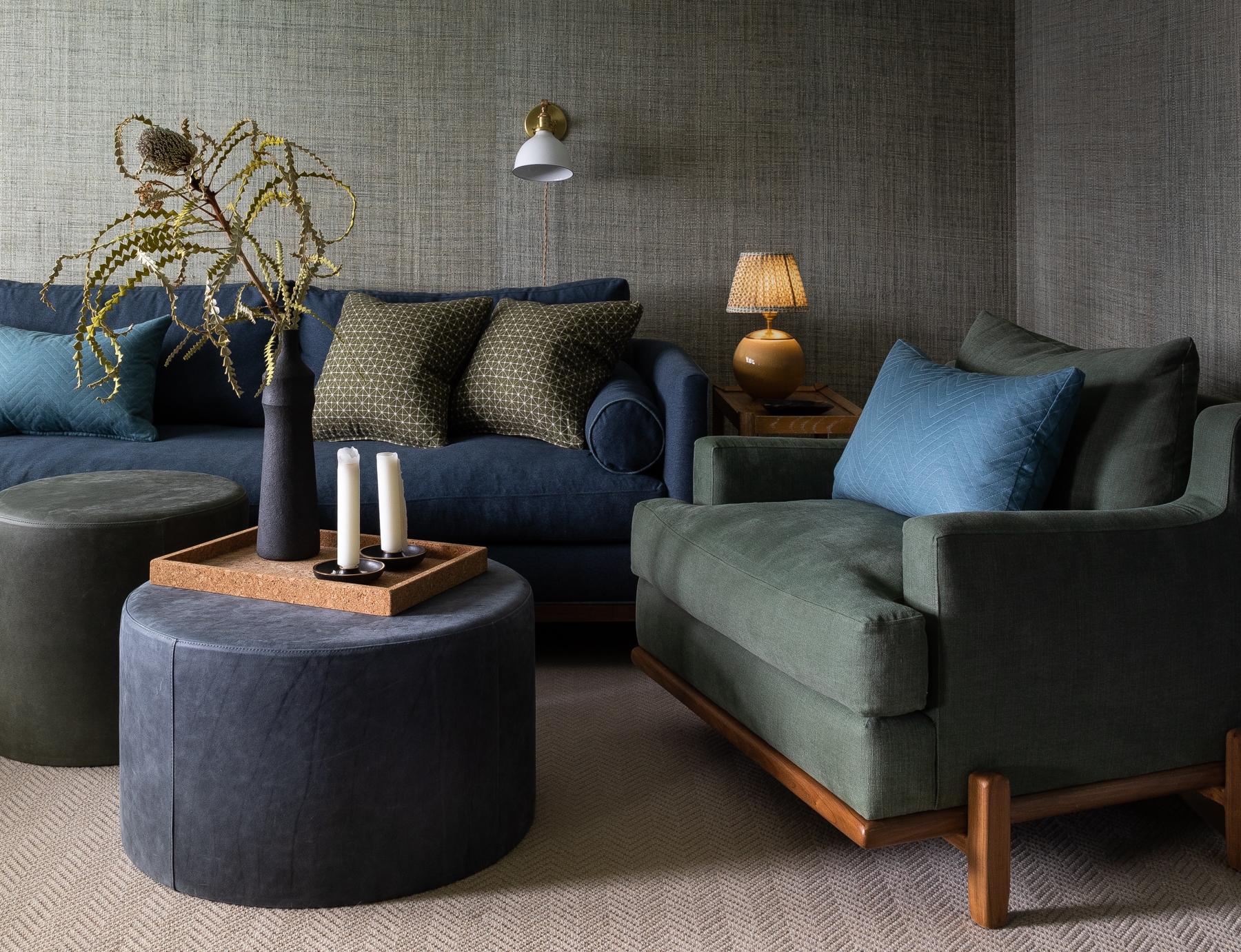 Silla George de Brian Paquette para Lawson-Fenning Tallado en venta