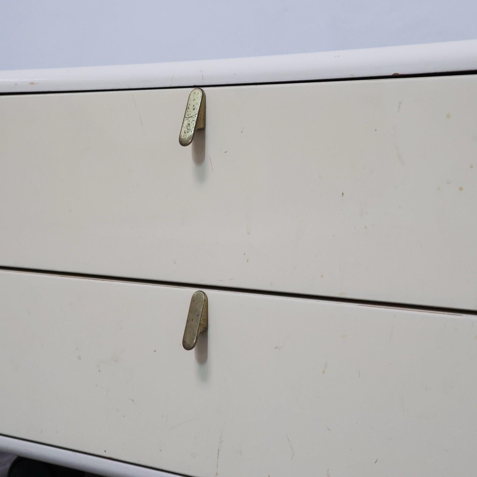 George Coslin Coppia Di Comodini Longato Hennè 1970 Modernariato Design en vente 4