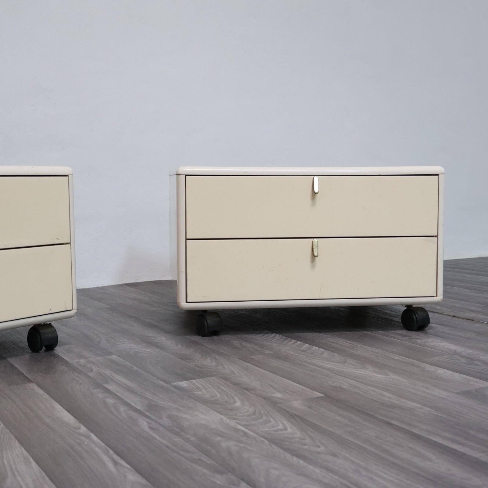 Bois George Coslin Coppia Di Comodini Longato Hennè 1970 Modernariato Design en vente