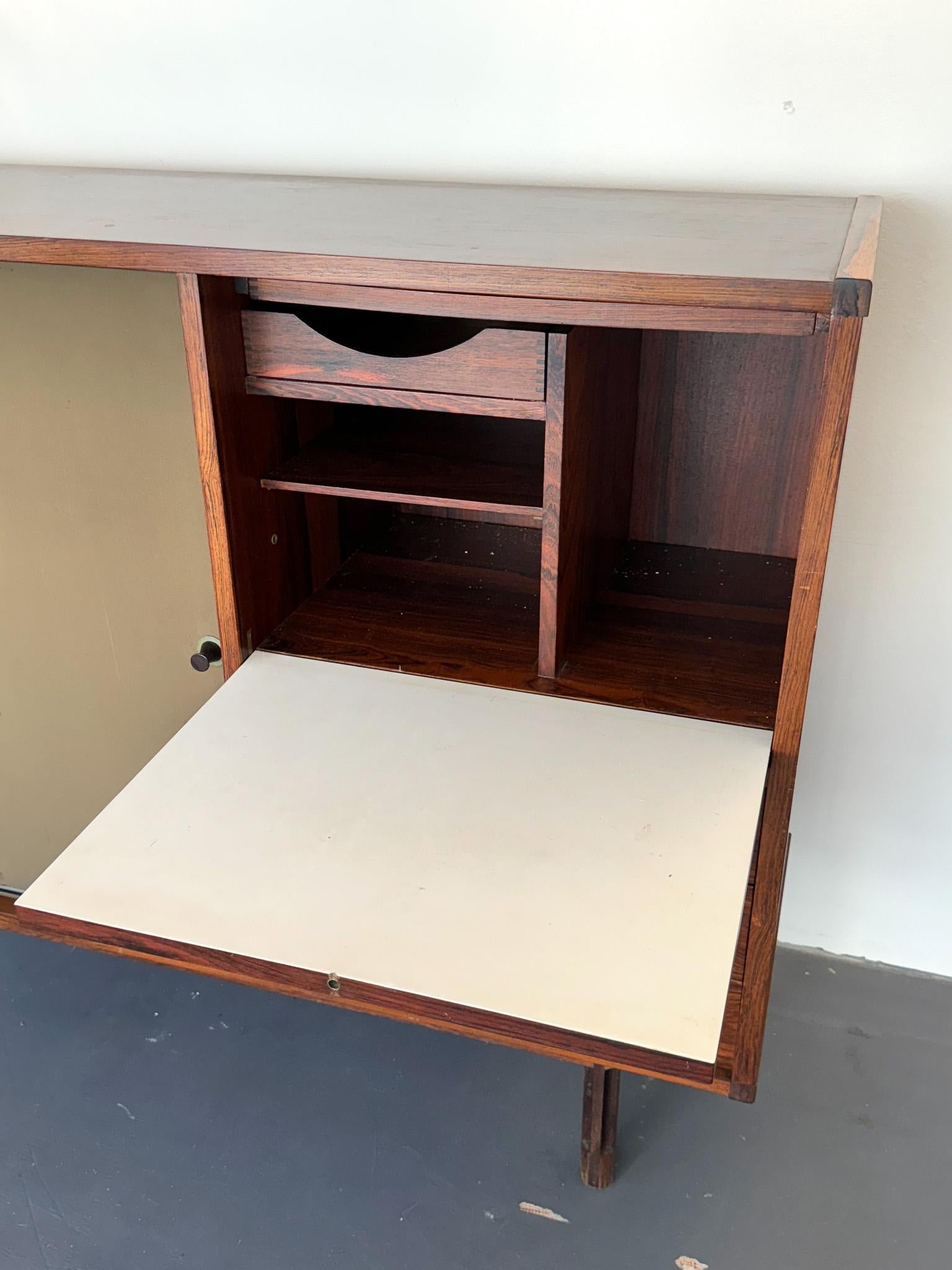 George Coslin, buffet italien en bois des années 50. en vente 8