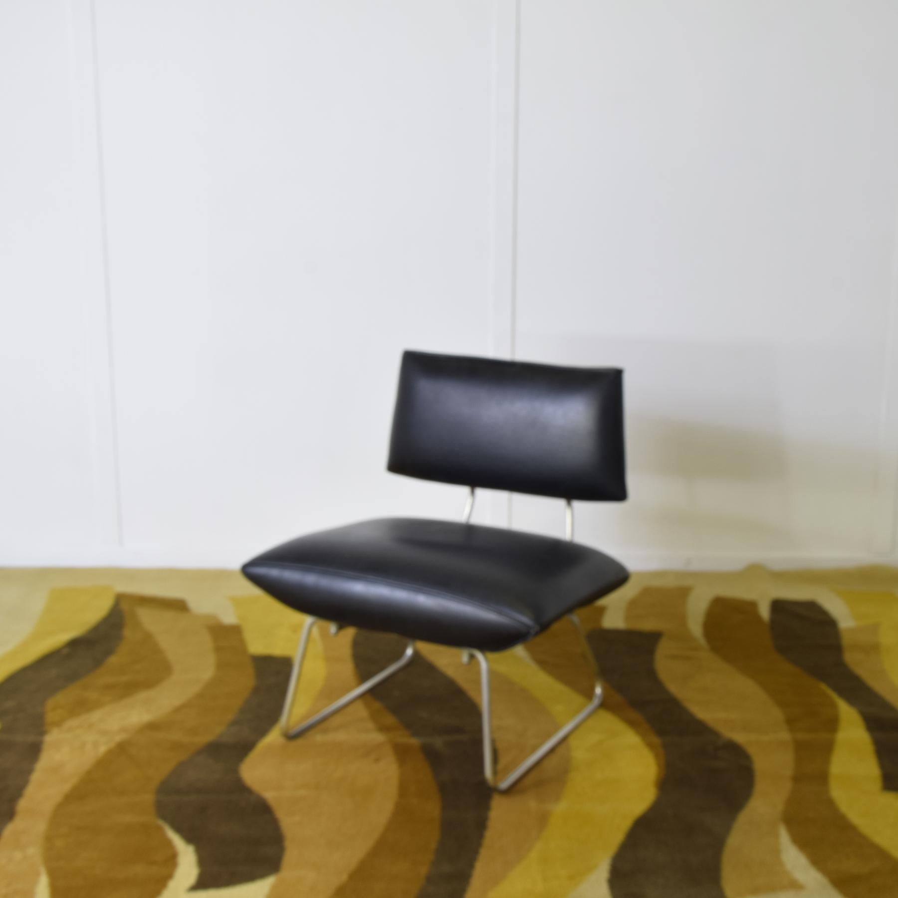 tubular metal frame, seat and back covered in leather, production 3V designer Geroge Coslin 1960s Bibliography Manufacturer's catalogue, Trevi Spa, cover photo

When you purchase vintage design products on our website, the cost includes secure and