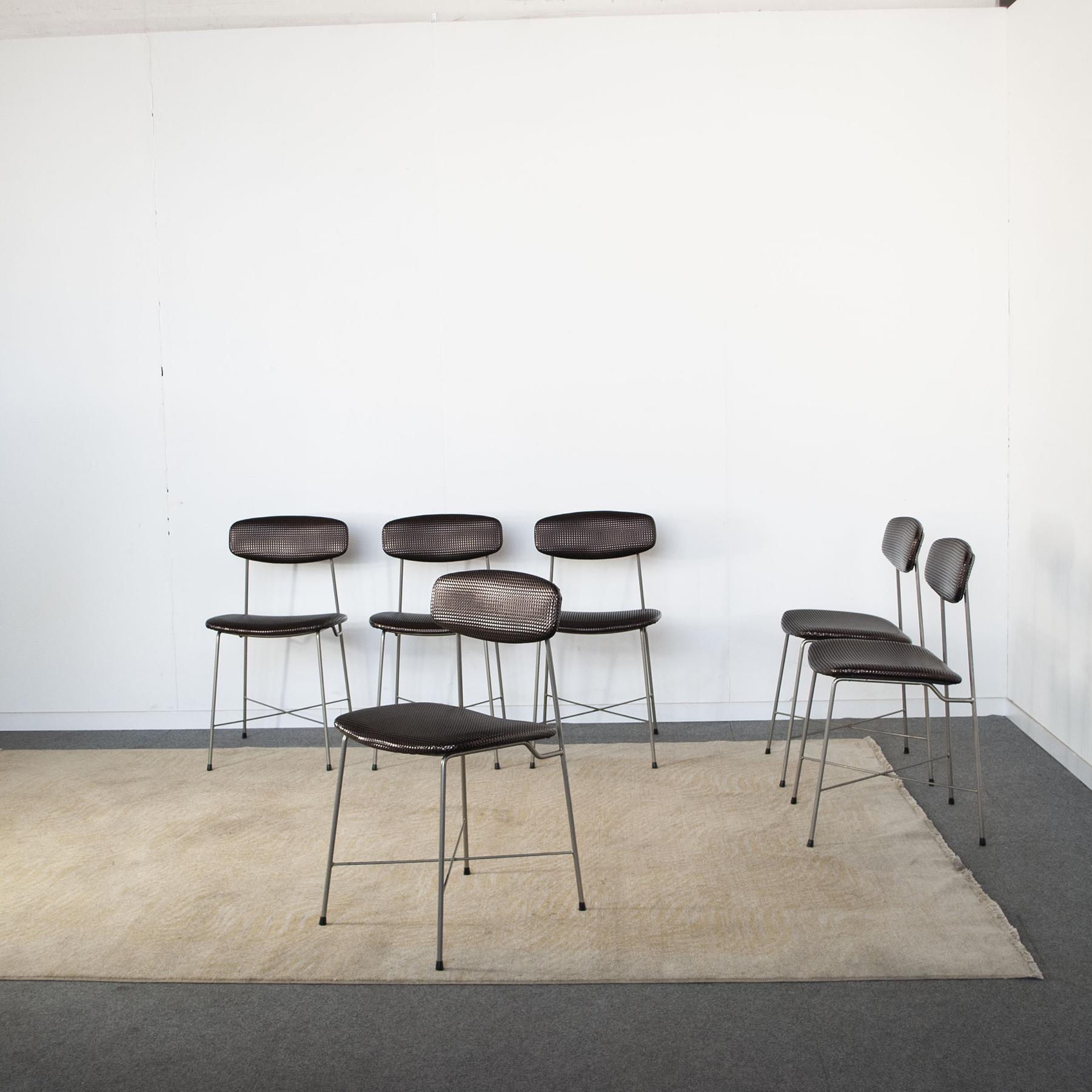 Mid-Century Modern George Coslin Ensemble de six chaises pour Faram Début des années soixante en vente