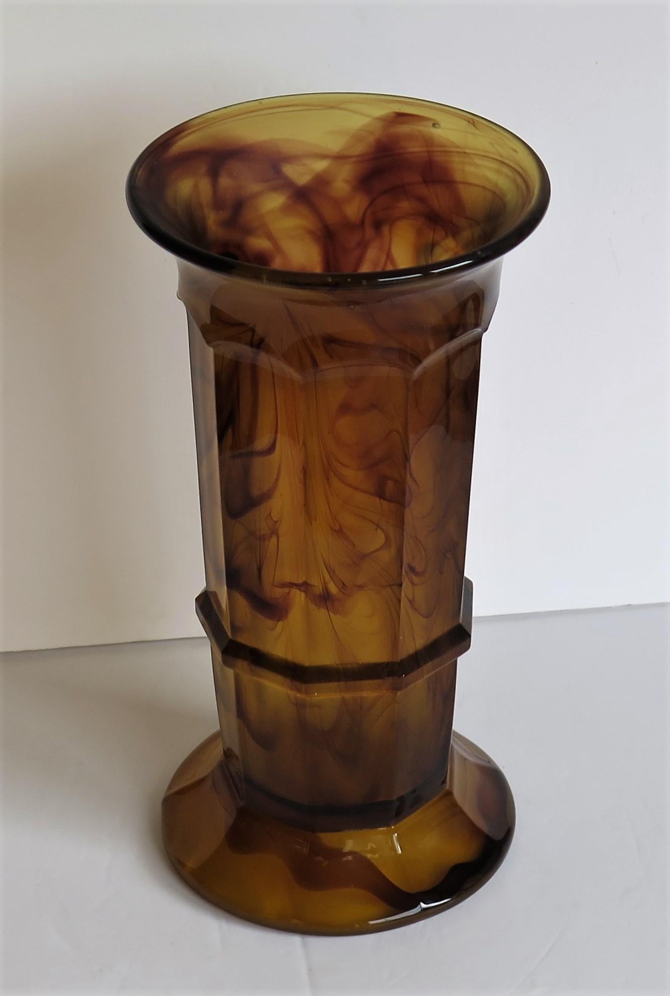 column vase