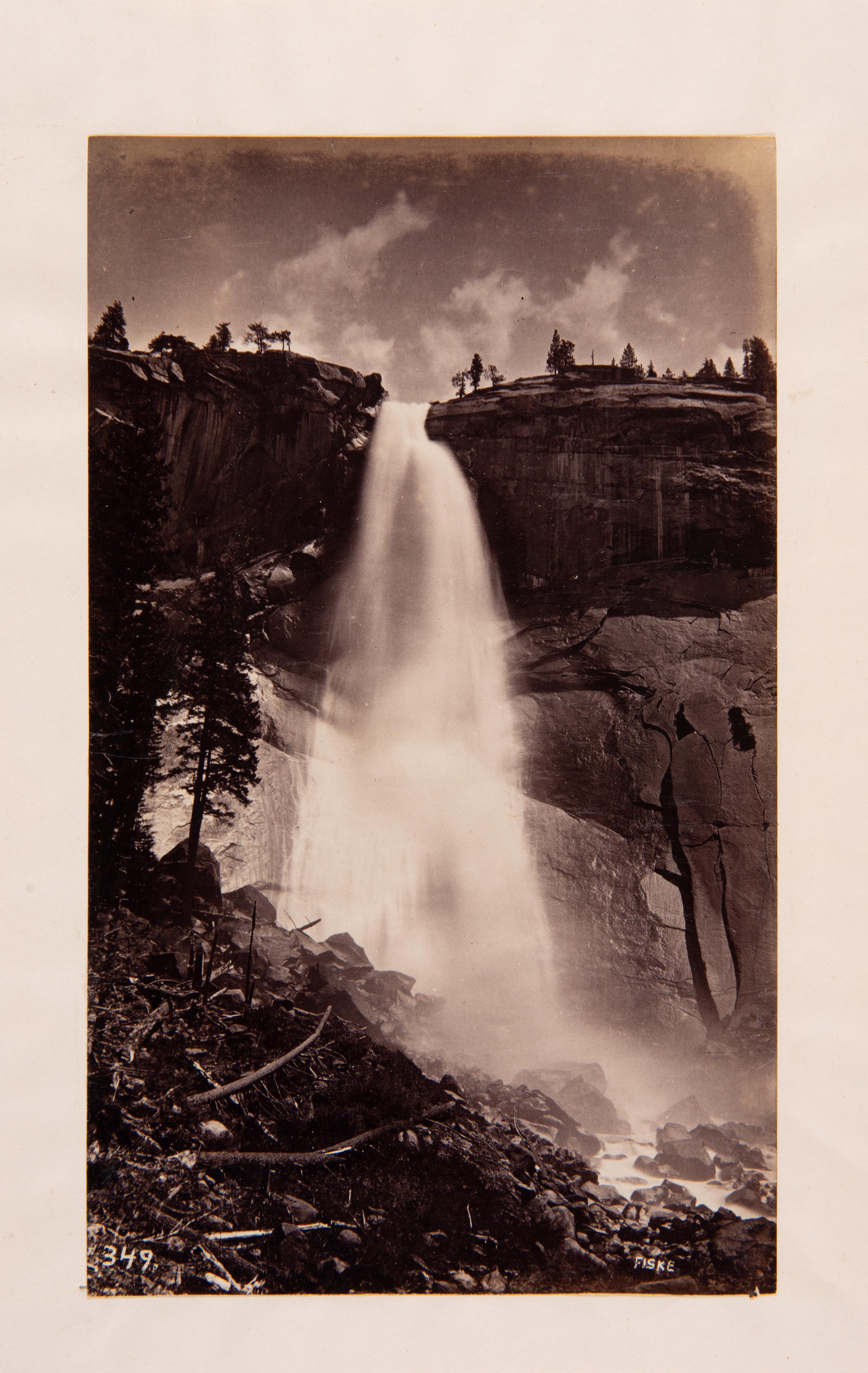 Nevada Herbst, Yosemite (Silber), Black and White Photograph, von George Fiske