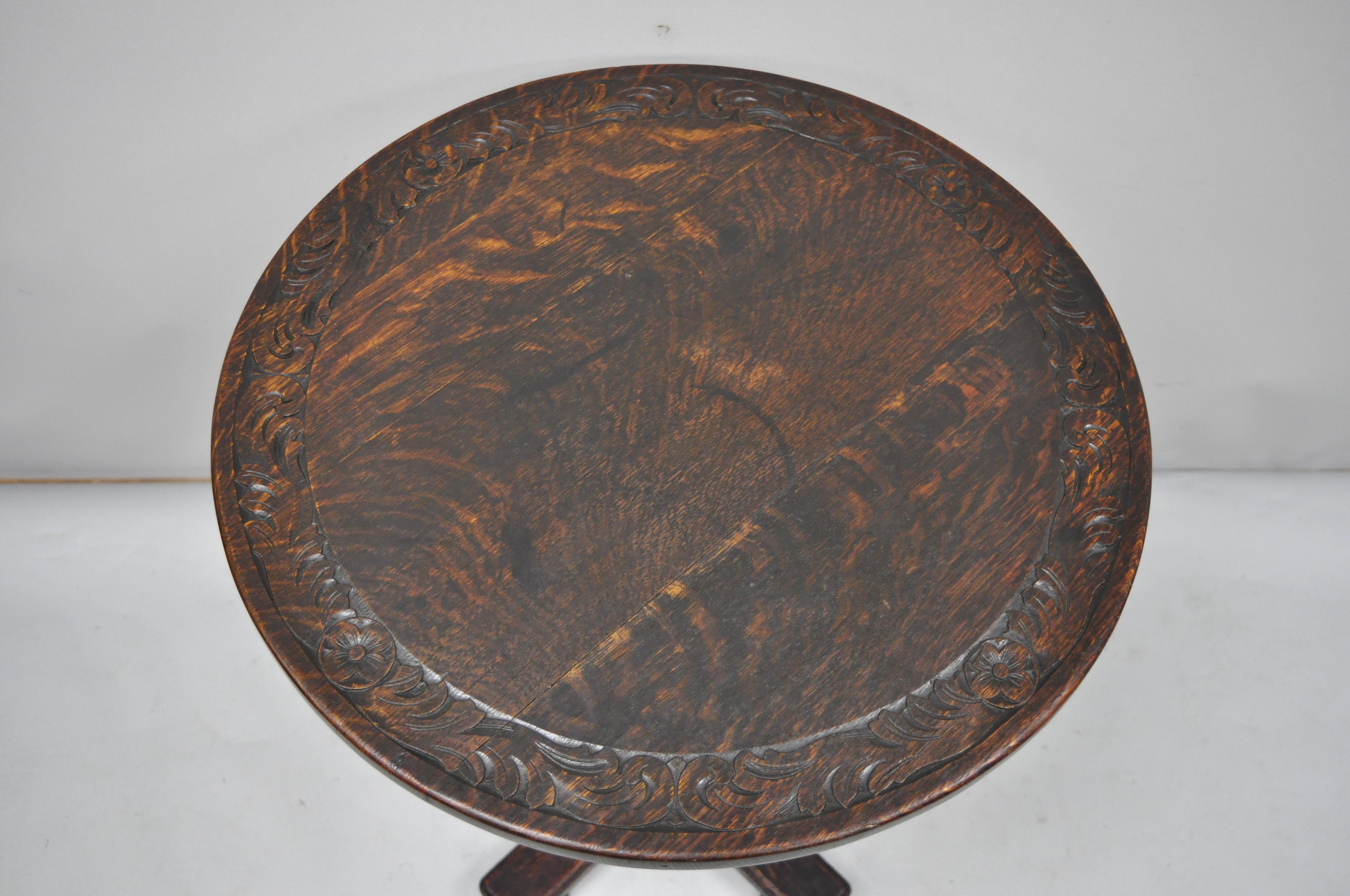 American George Flint Oak Spiral Carved Barley Twist Jacobean Round Center Table