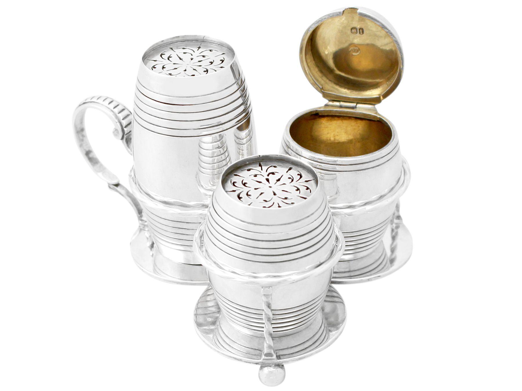 George Fox Victorian English Sterling Silver Cruet Set In Excellent Condition For Sale In Jesmond, Newcastle Upon Tyne