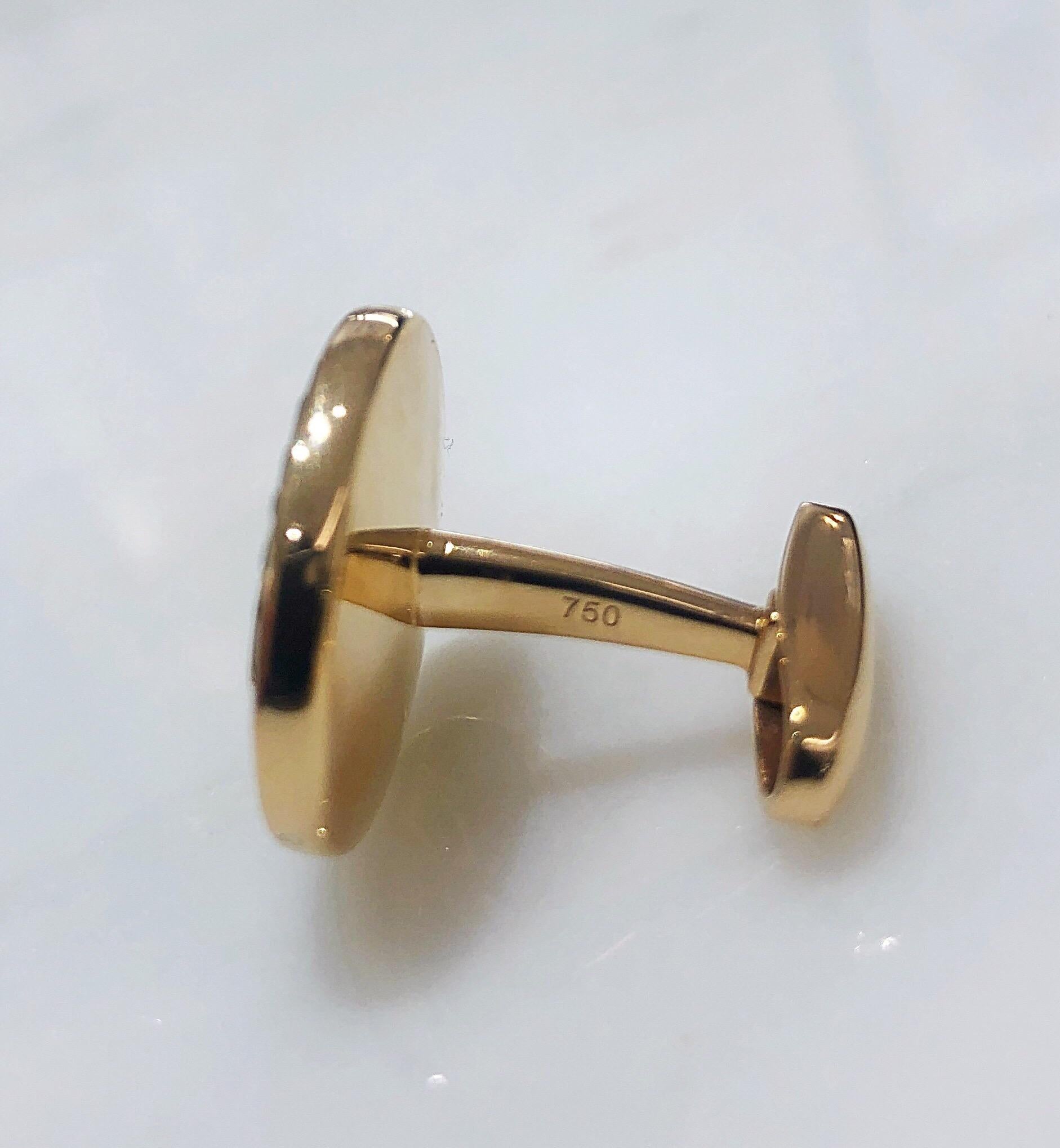 Modern George Gero 18 Karat Gold .44 Carat Ruby and Black Mother of Pearl Cuff Links For Sale