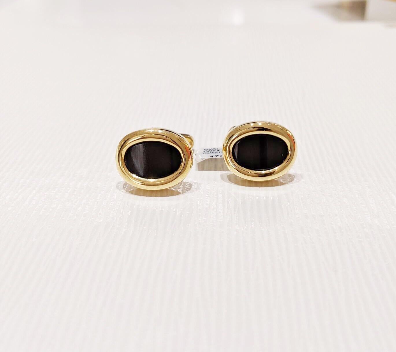 George Gero 18 Karat Yellow Gold Black Onyx Oval Cuffinks In New Condition For Sale In New York, NY