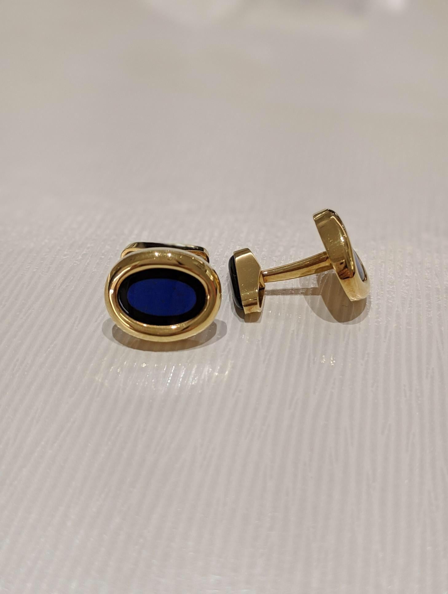 George Gero 18 Karat Yellow Gold Lapis and Onyx Cuff Links In New Condition In New York, NY