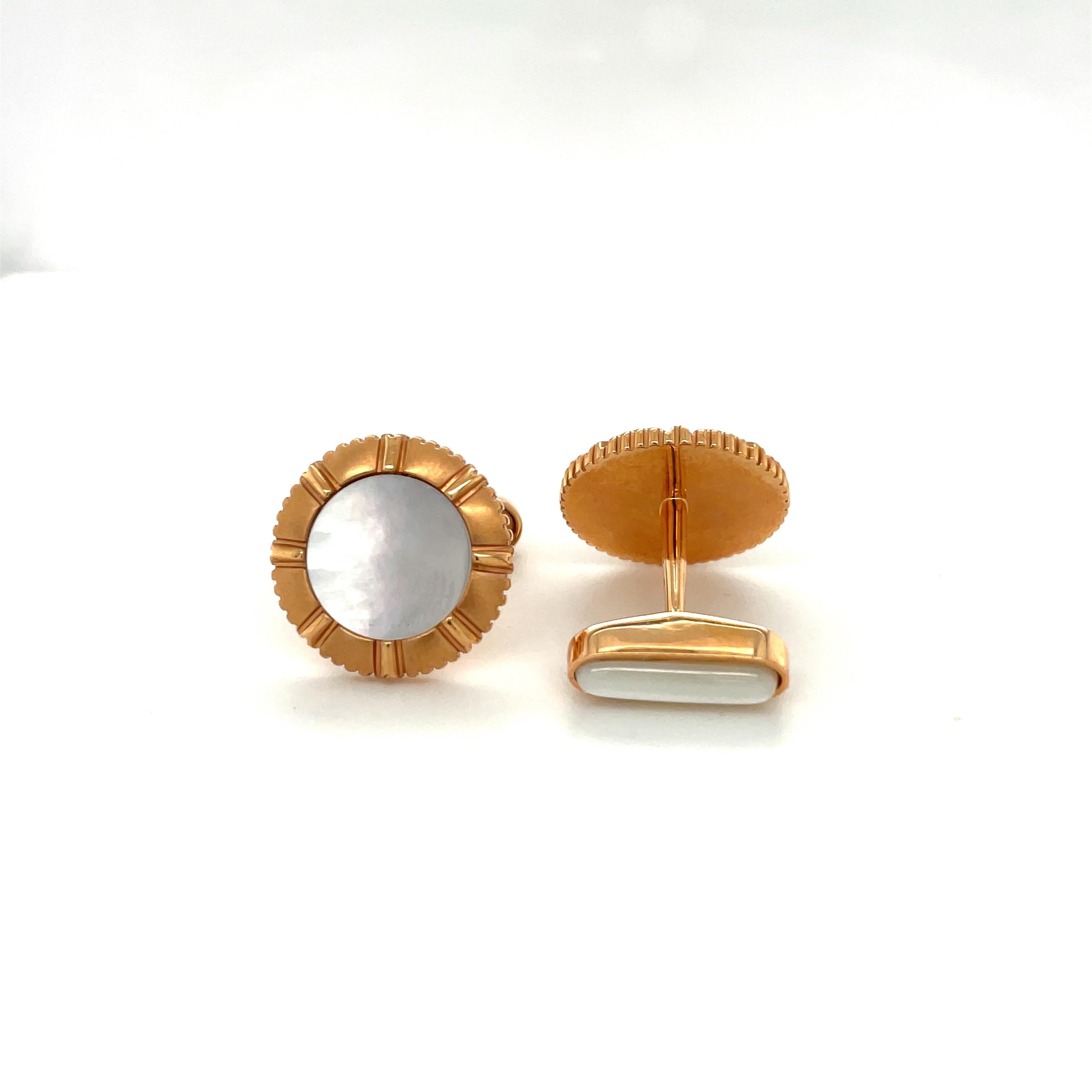 George Gero 18KT Rose Gold & Pinctada Maxima Cuff-Links / Studs Dress Set In New Condition For Sale In New York, NY