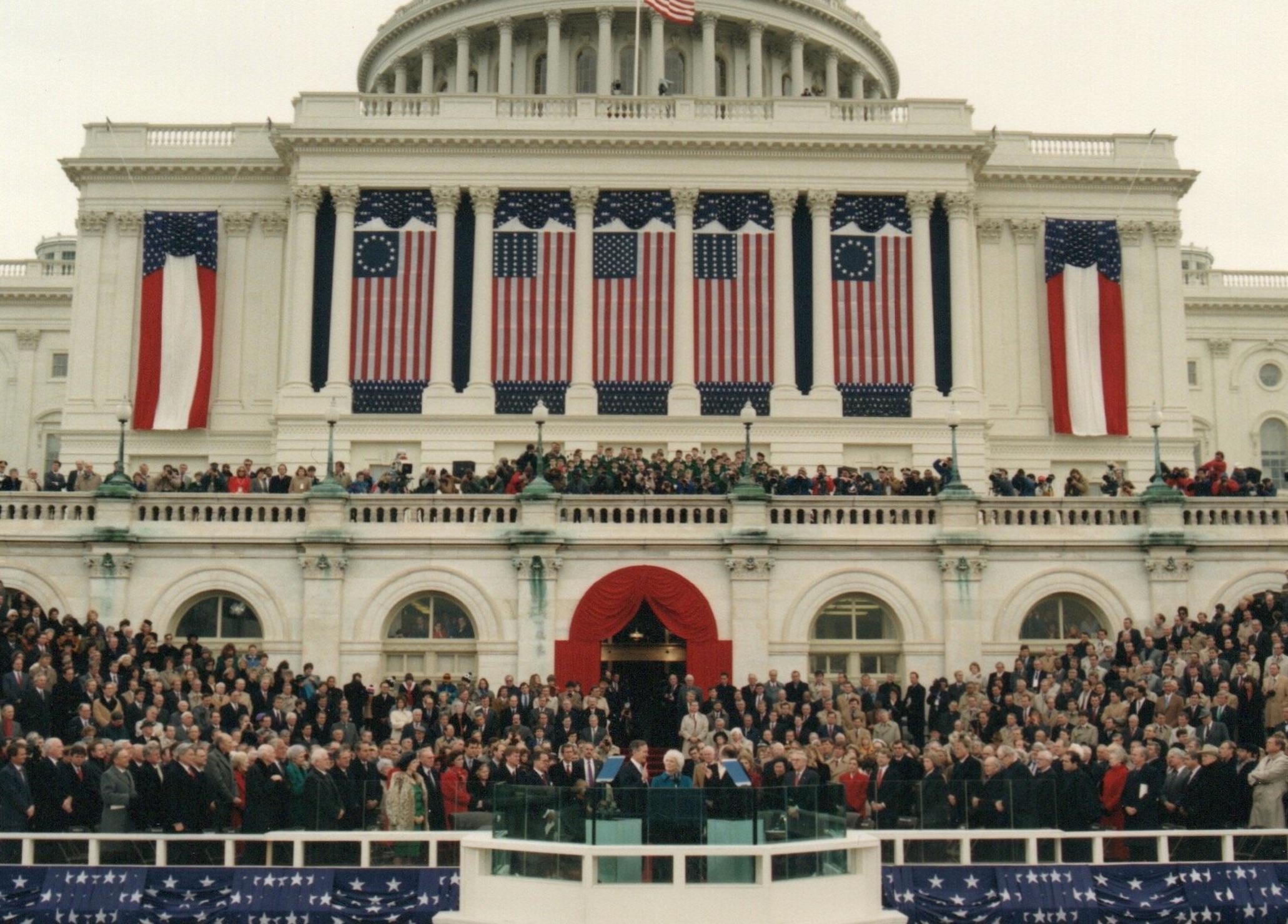 American George H. W. Bush Signed and Inscribed 1989 Inaugural Photograph For Sale