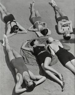 Vintage Beachwear by Patou, Molyneux & Yrande (Horst with Models)