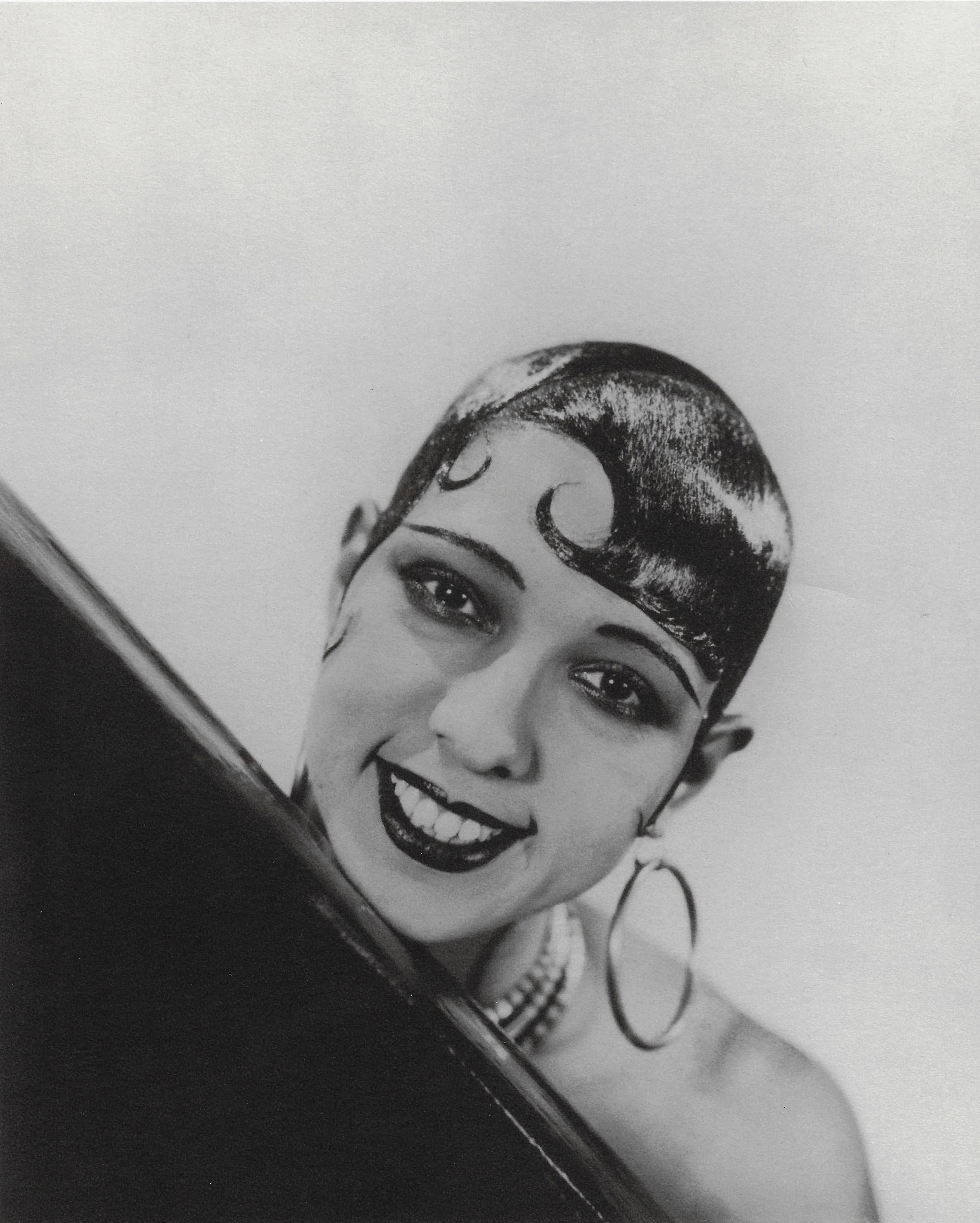 George Hoyningen-Huene Black and White Photograph - Josephine Baker, 1929