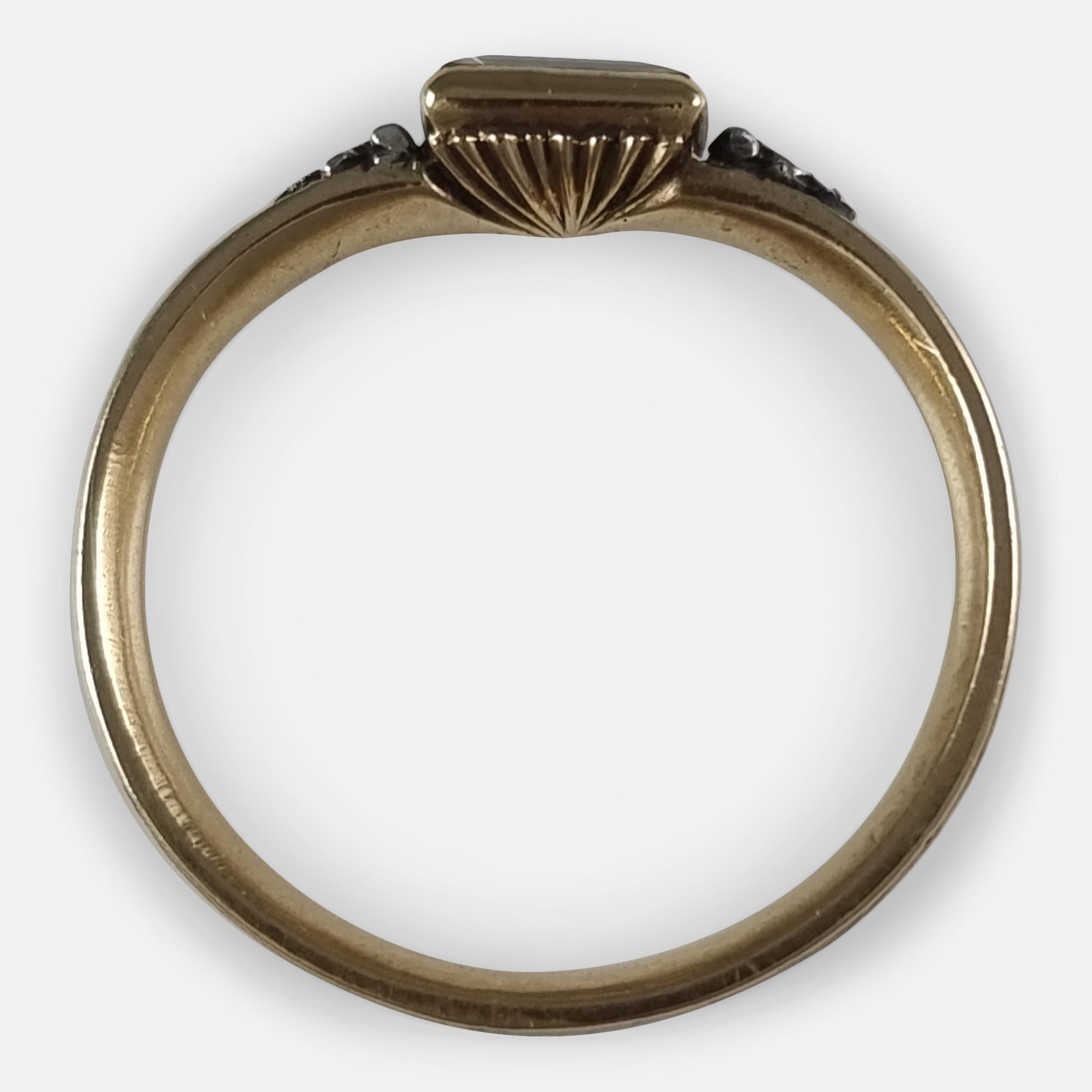 George I 18ct Gold Rock Crystal, Hair-Work, & Enamel Mourning Ring in vendita 4