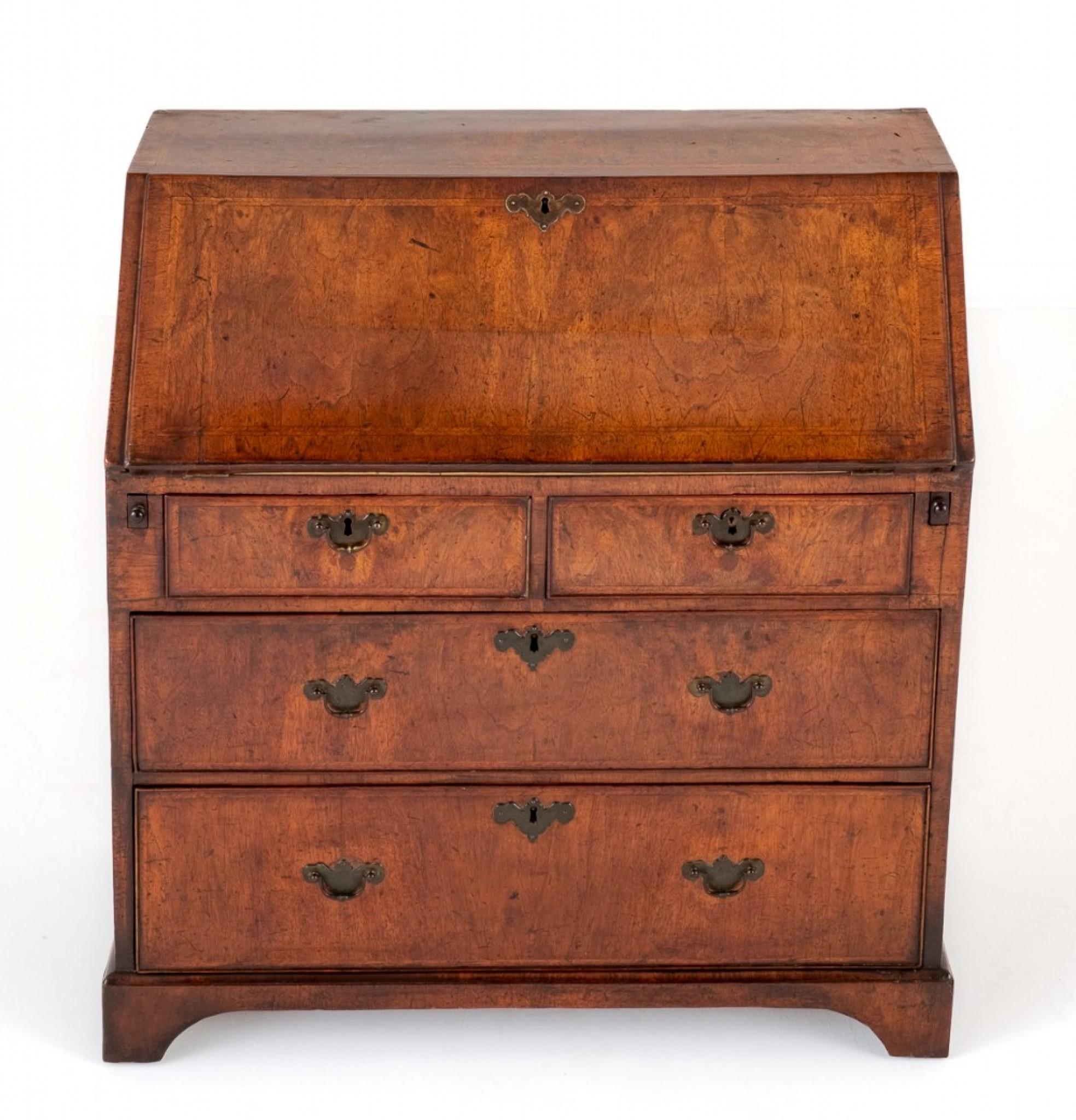 George I Bureau Desk Walnut Chest Drawers In Good Condition For Sale In Potters Bar, GB