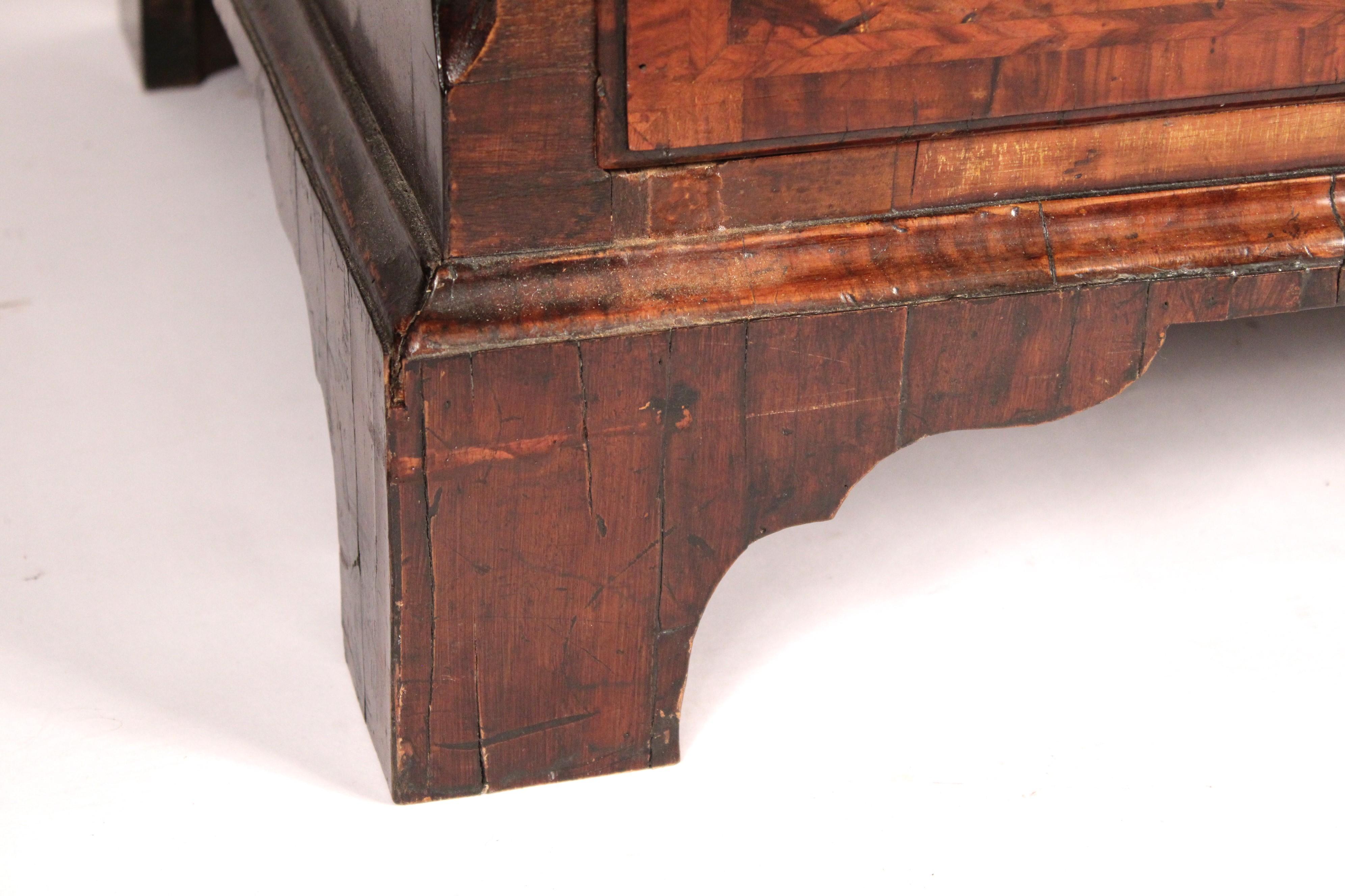 George I Burl Walnut Chest on Chest 4