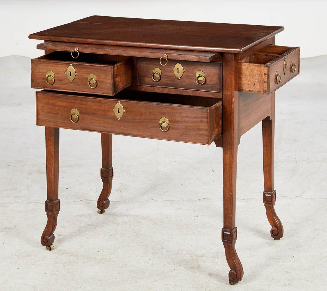 English George I Dressing Table For Sale
