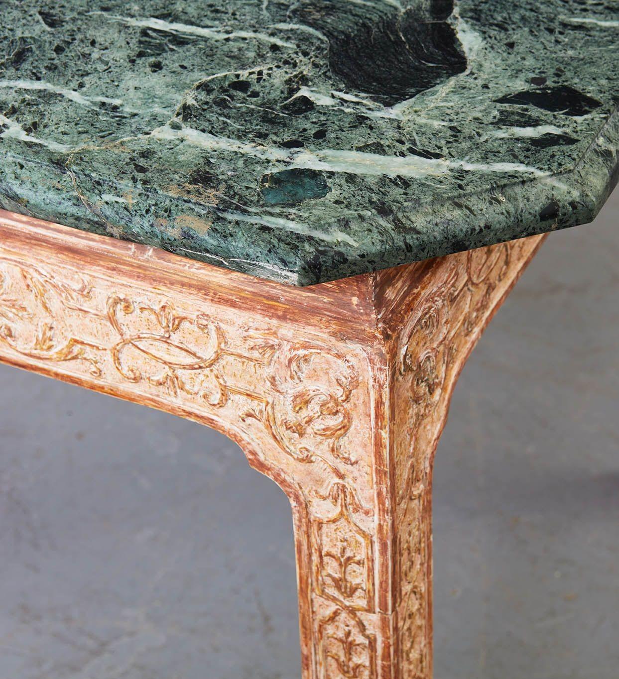 George I Gilt and Gesso Marble Top Table In Good Condition For Sale In Greenwich, CT