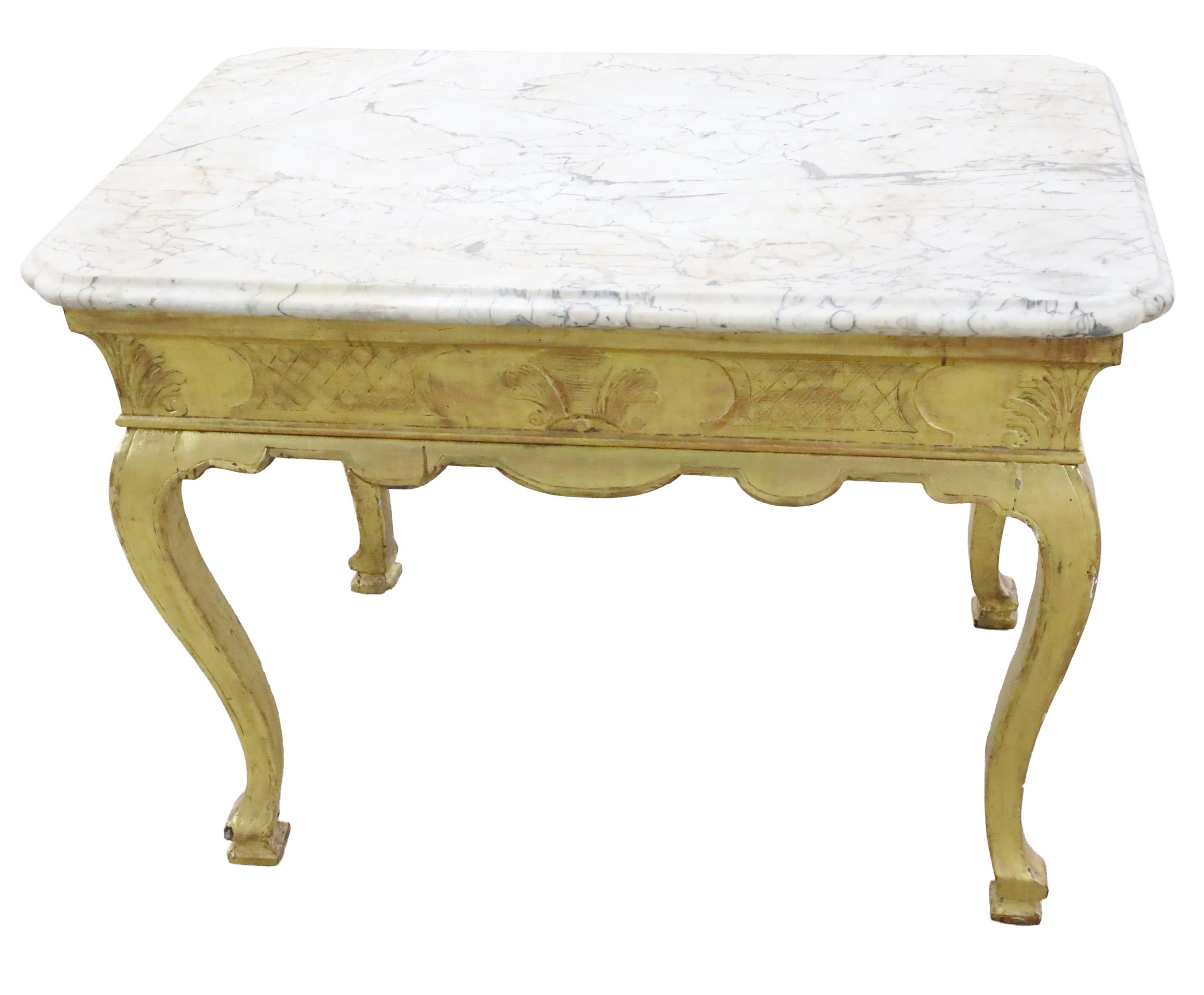 Consola de madera dorada Jorge I Inglés en venta