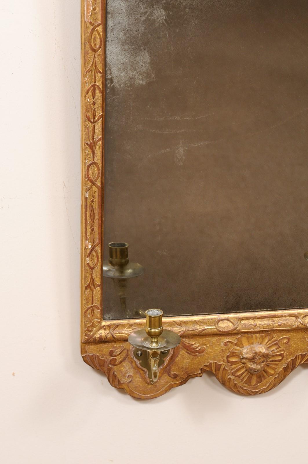 George I Giltwood Mirror with Carved Foliage Detail, England ca. 1725 For Sale 7