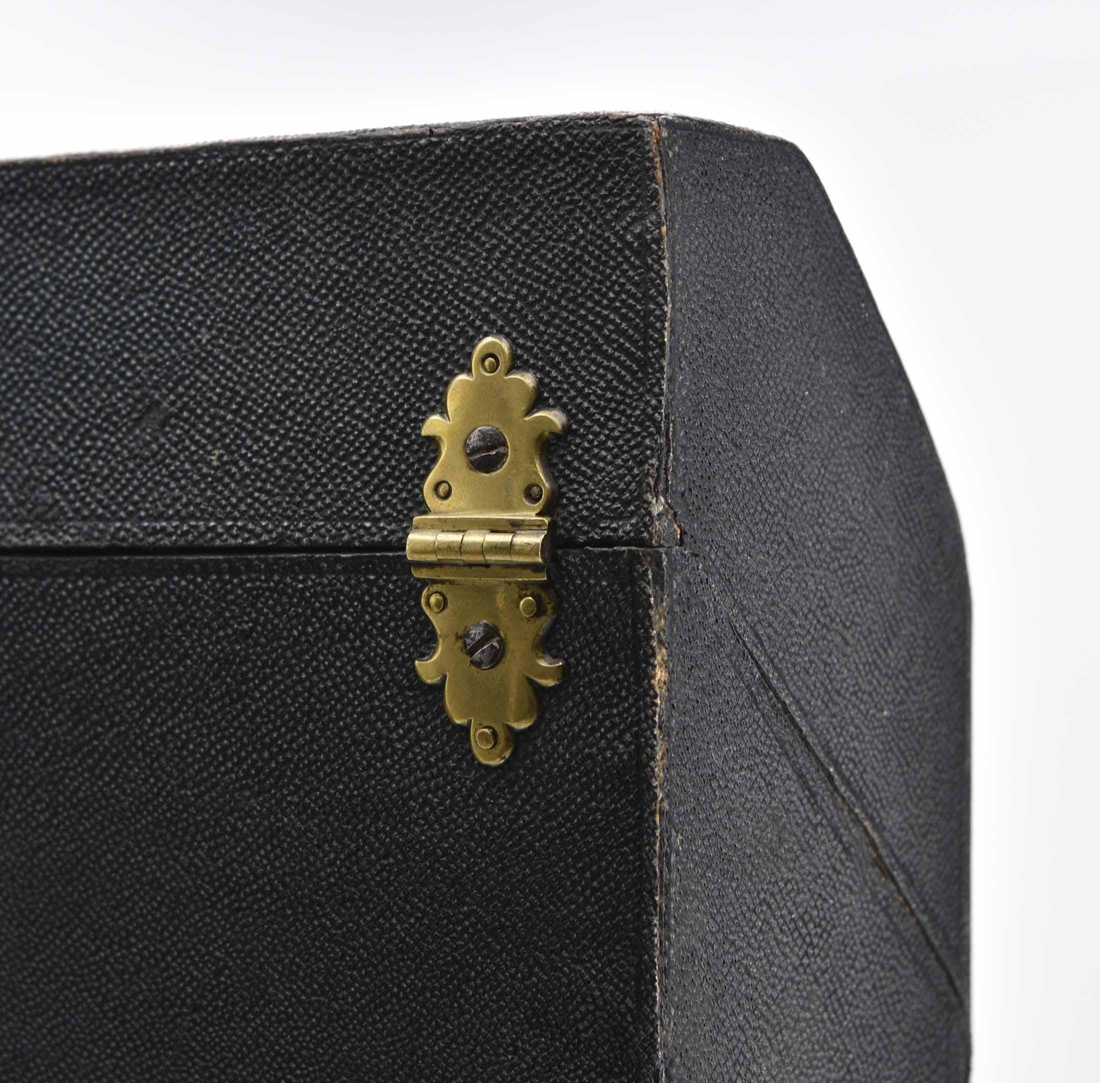 George I I Shagreen Knife Box 8