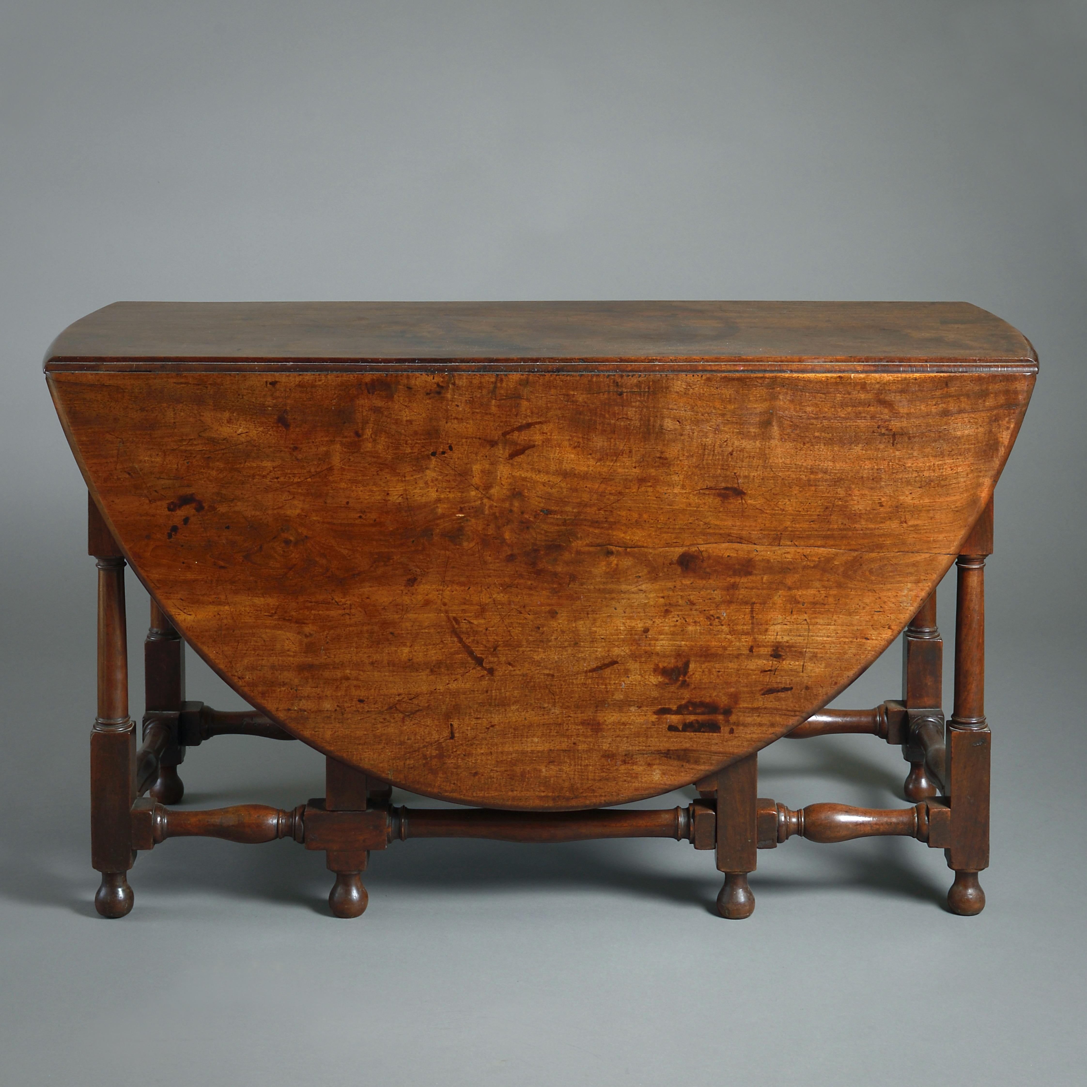 Mesa de caoba George I Gateleg siglo XVIII y antes en venta