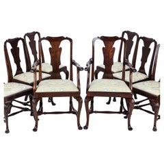 Ensemble de 8 chaises de salle à manger en acajou de George I / Queen Anne et sculpteurs Waring and Gillows