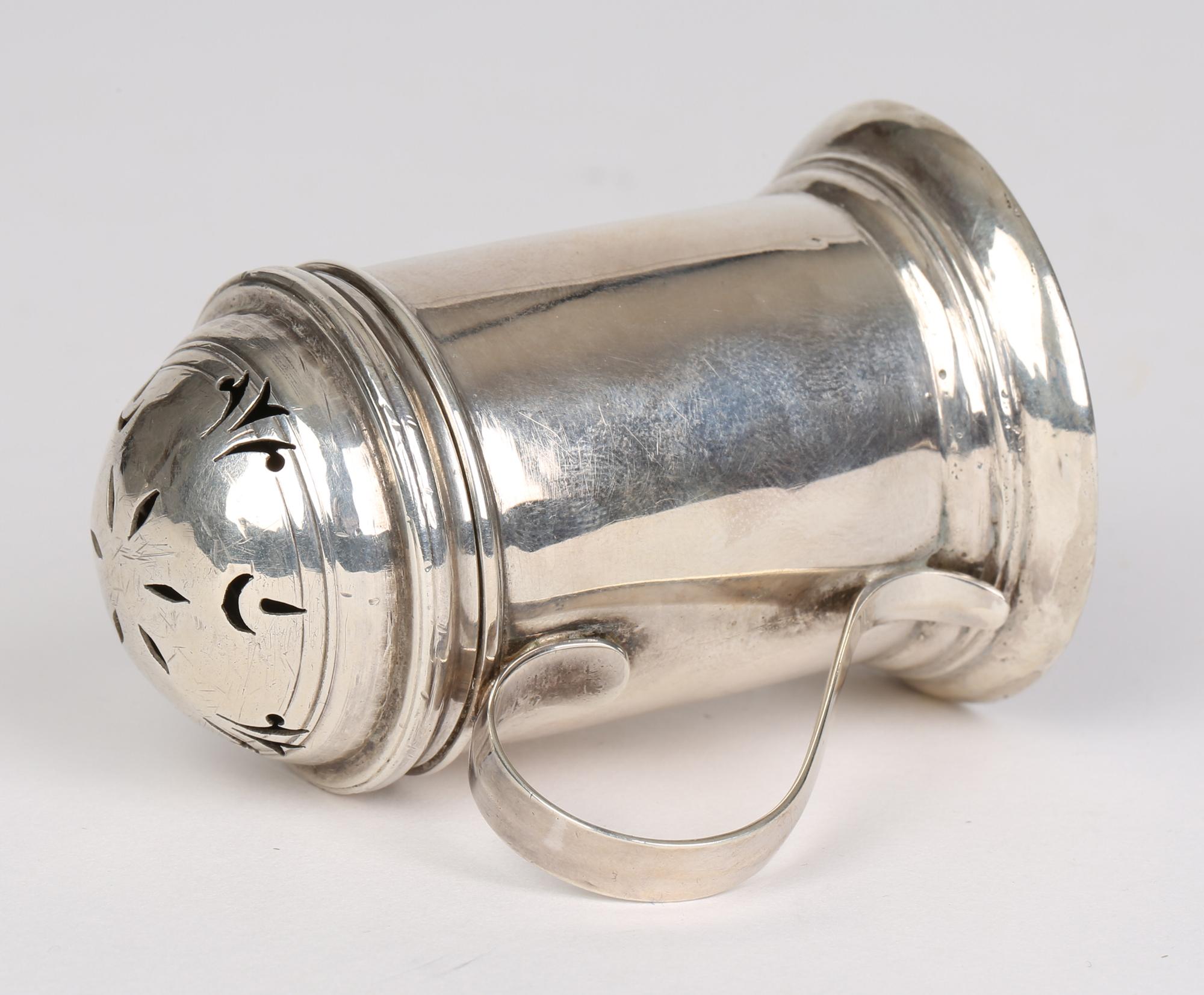 18th Century George I Silver Handled Kitchen Pepper Shaker London 1721 For Sale