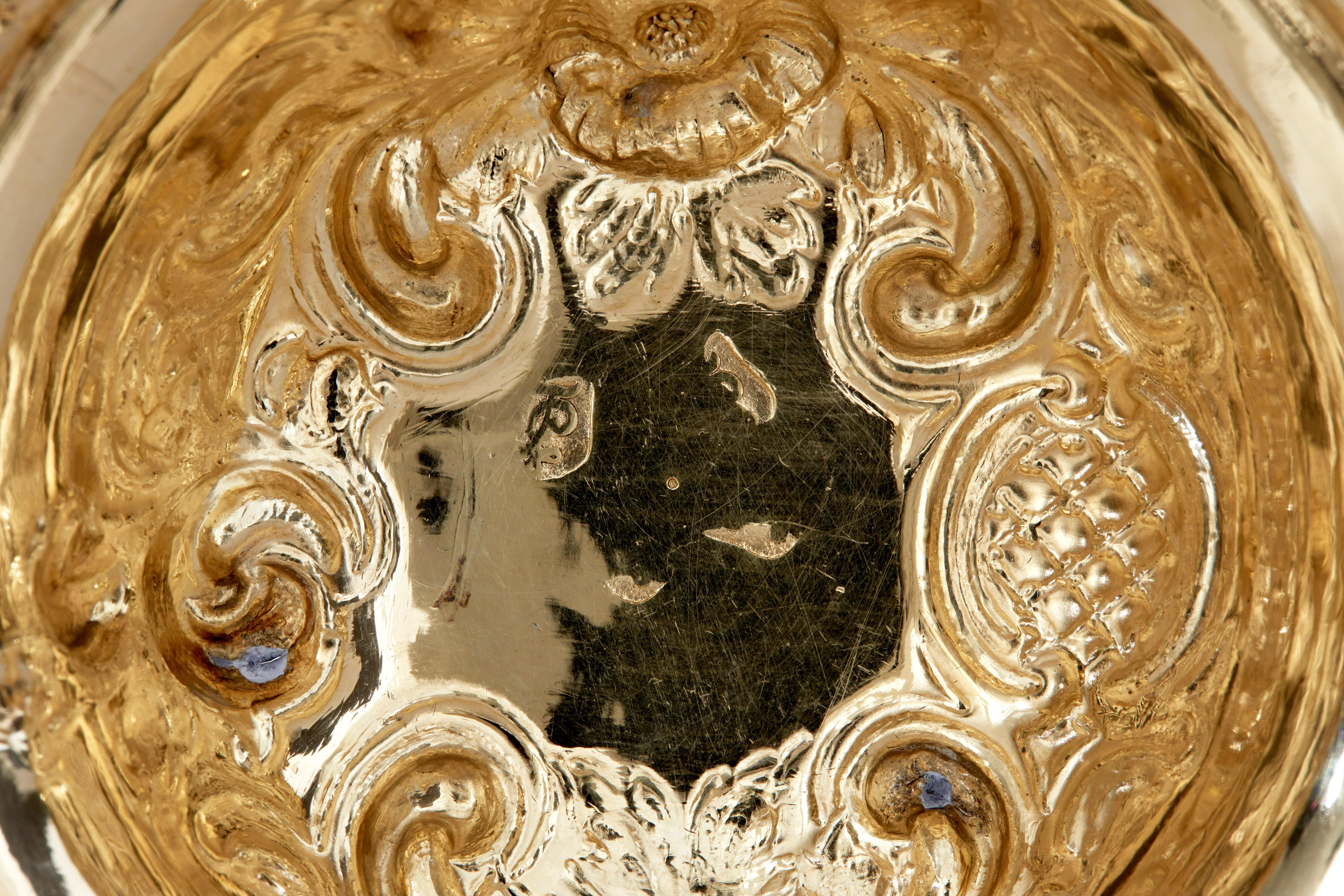 jarra de plata con tapa rococó de jhon penfold en venta 2