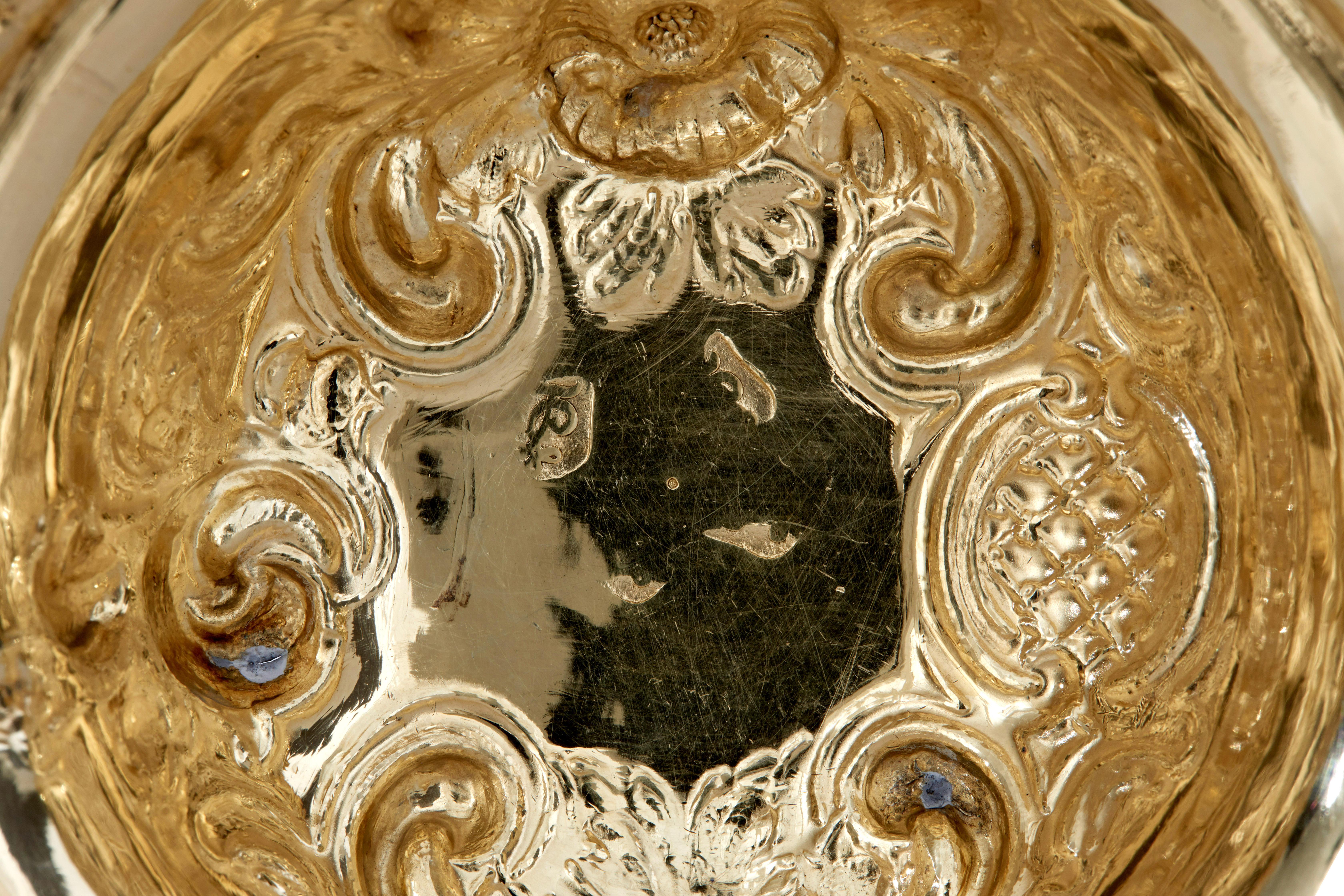 Boccale con coperchio in argento rococò di George I di John Penfold in vendita 2